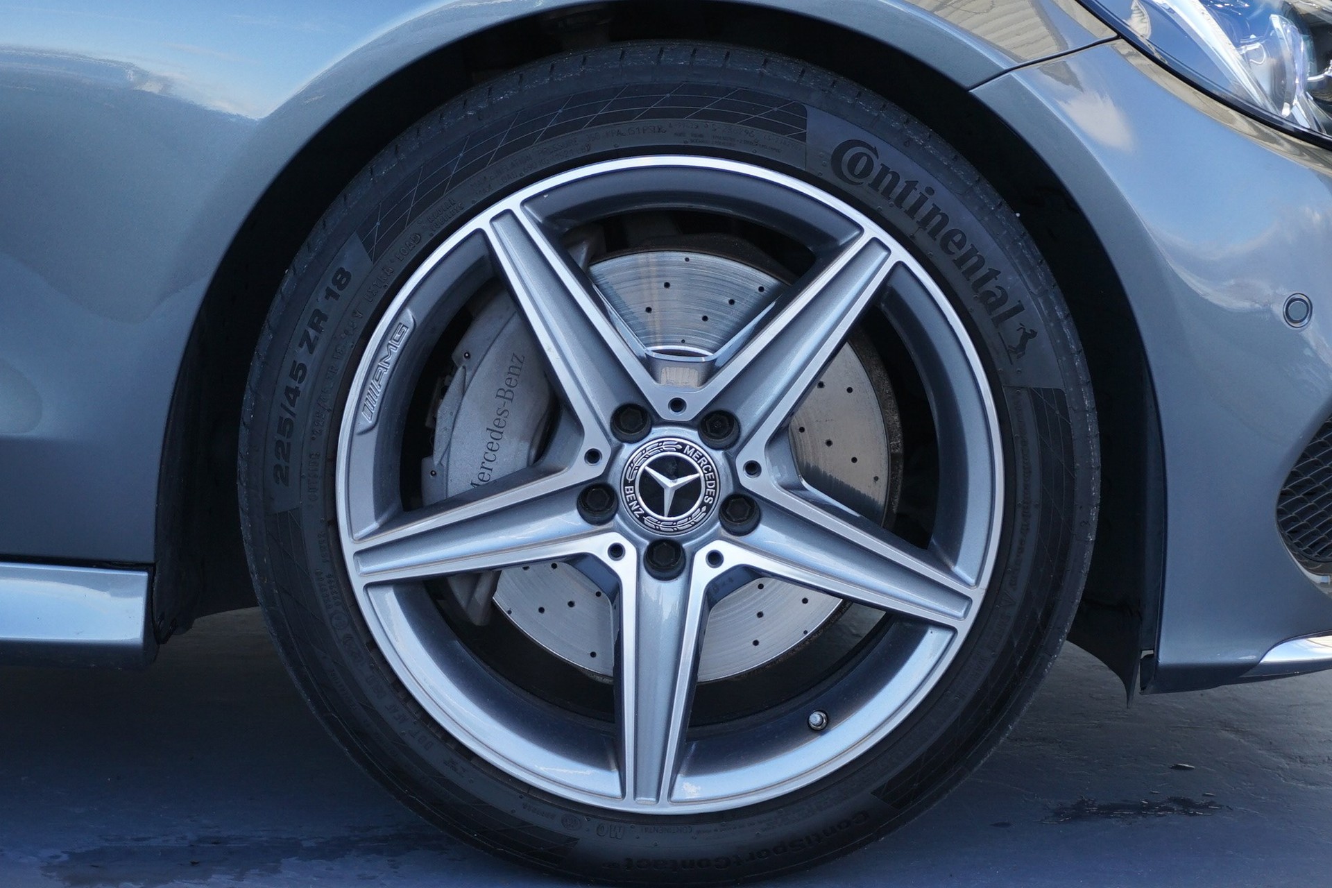 MERCEDES-BENZ C 250 AMG Line-image-10