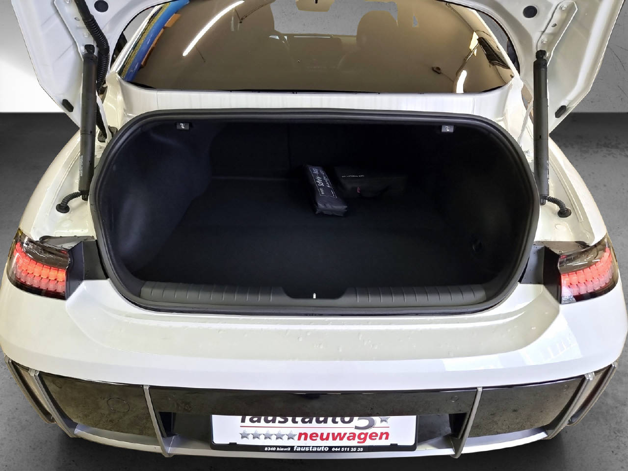 HYUNDAI Ioniq 6 Launch Edition 4WD 20"-image-11