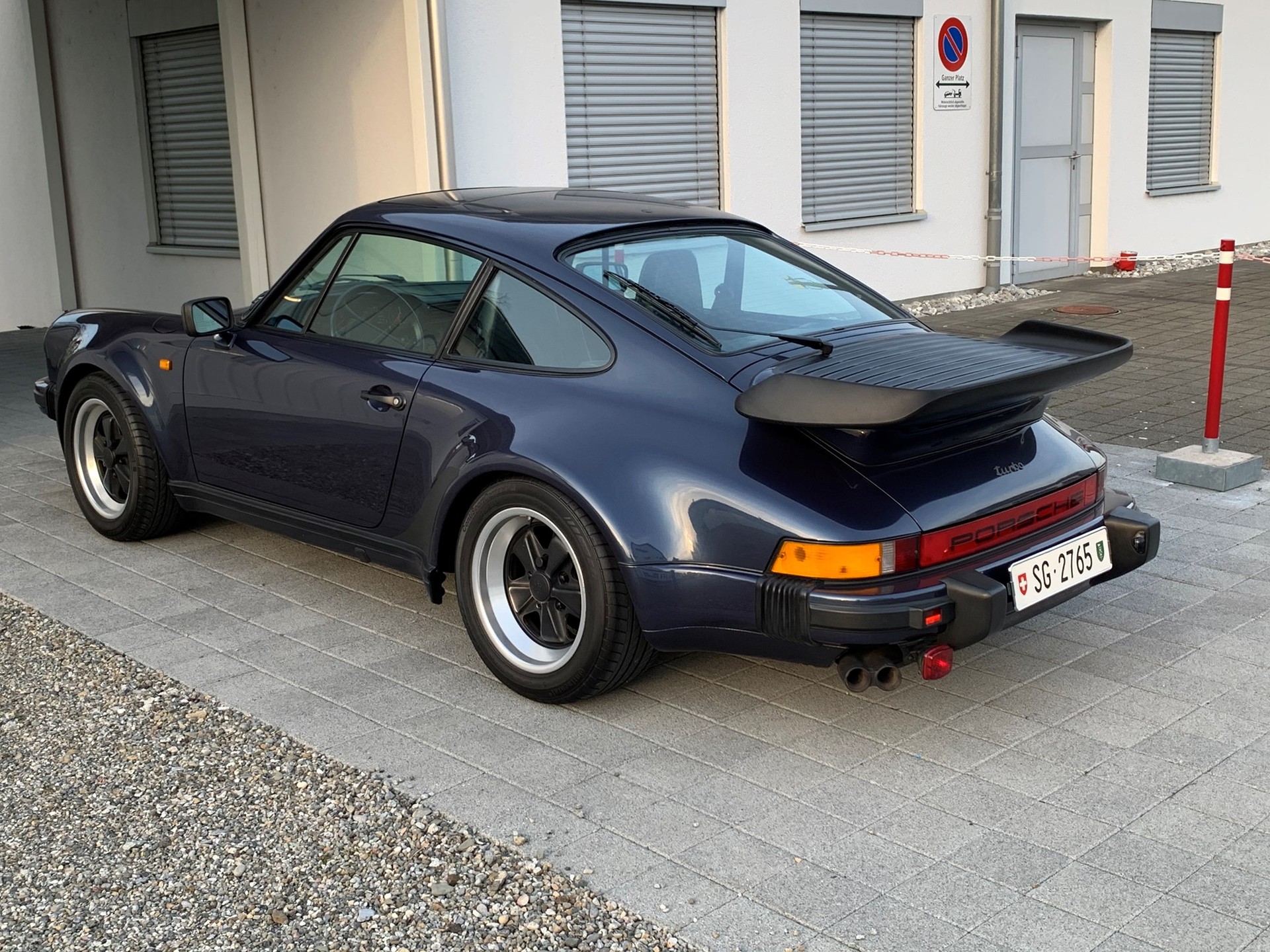 PORSCHE 911 930 Turbo-image-0