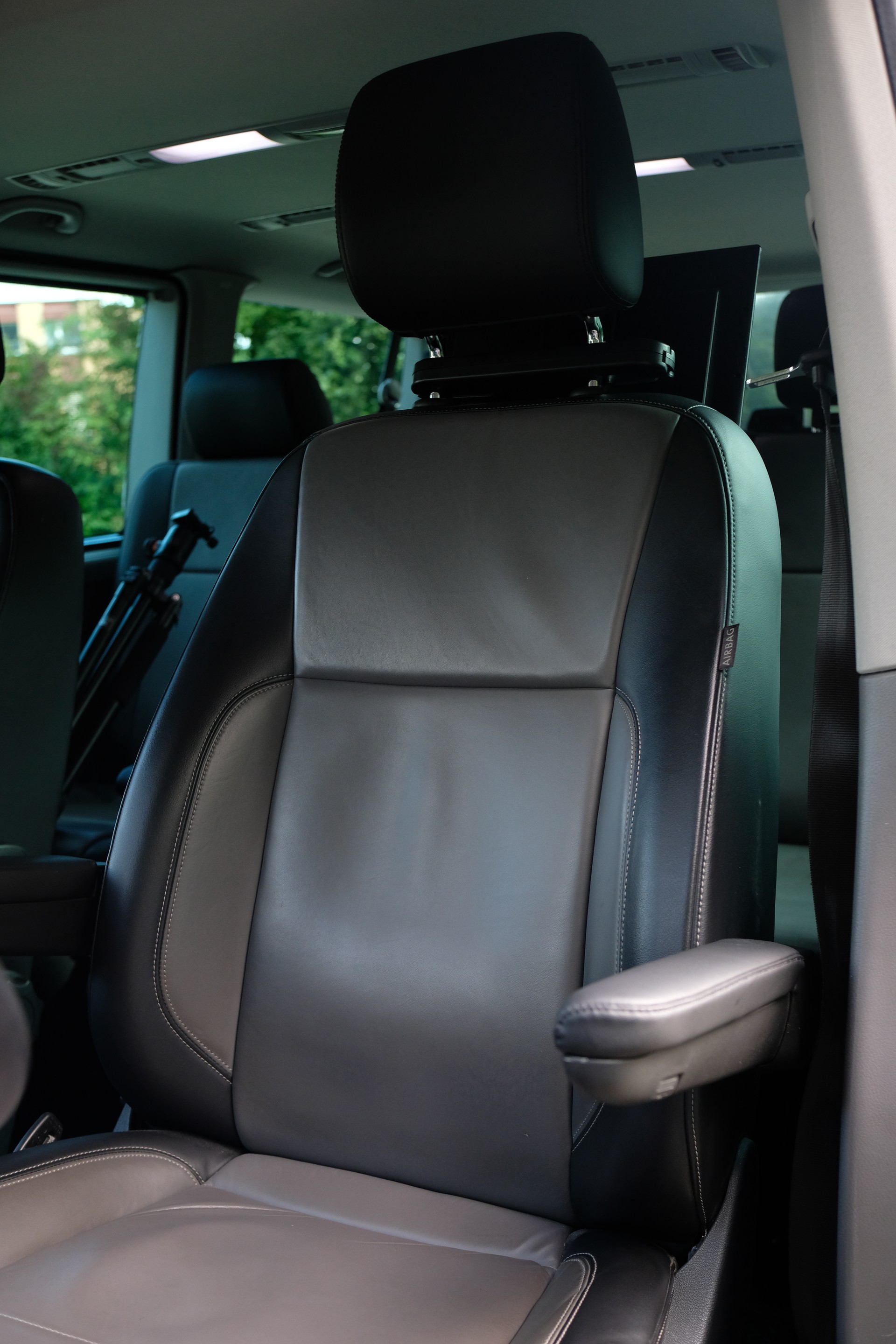 VW T6.1 Bulli 2.0 TDI DSG 8-Sitze-image-9