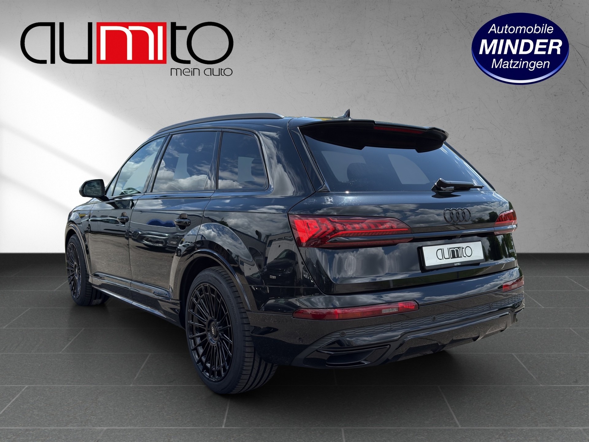 AUDI Q7 55 TFSI S Line quattro tiptronic-image-4