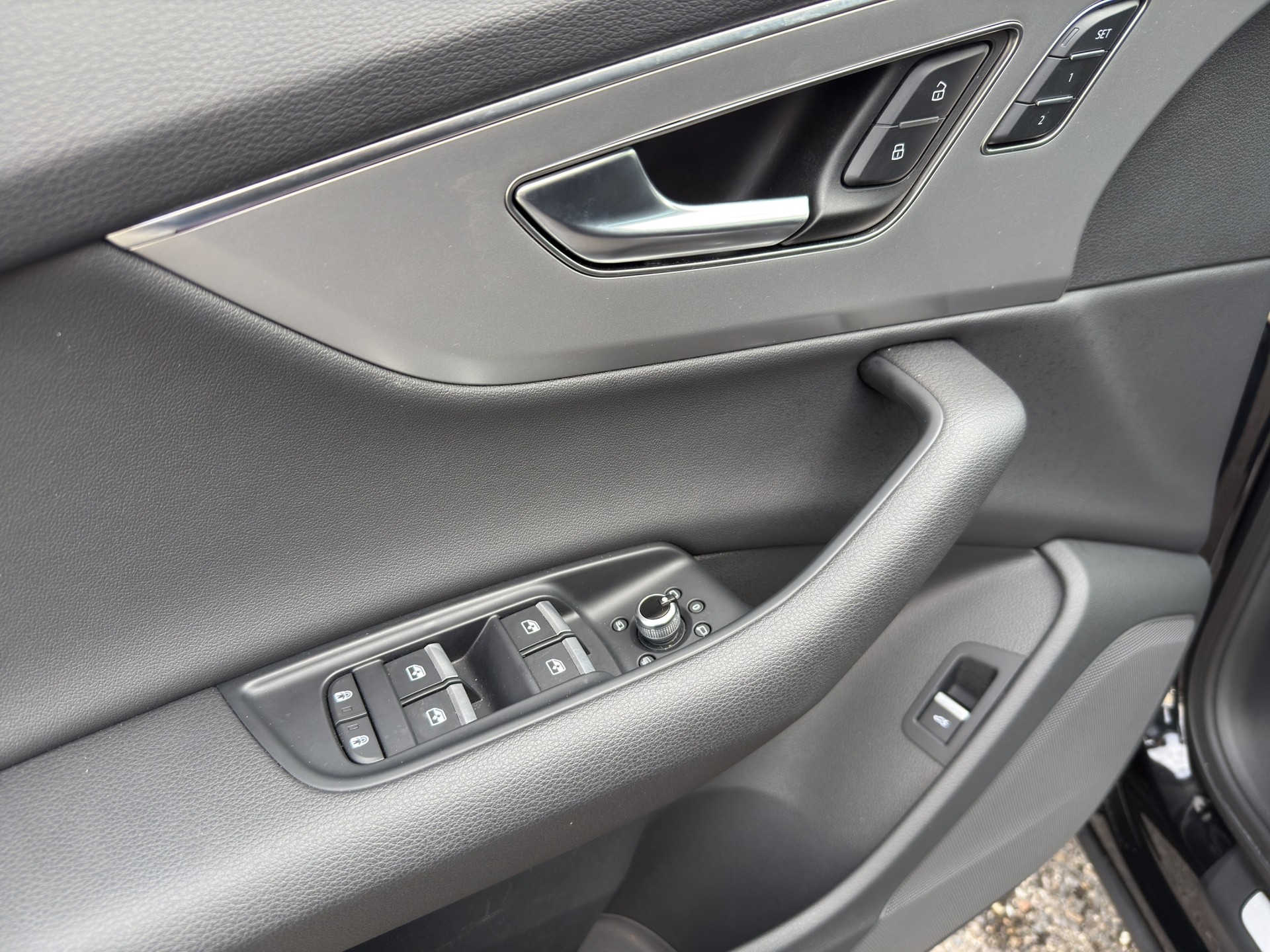 AUDI Q7 55 TFSI S Line quattro tiptronic-image-8