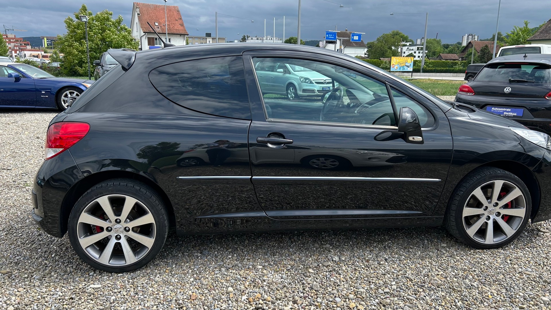 PEUGEOT 207 1.6 16V Turbo GTi-image-14