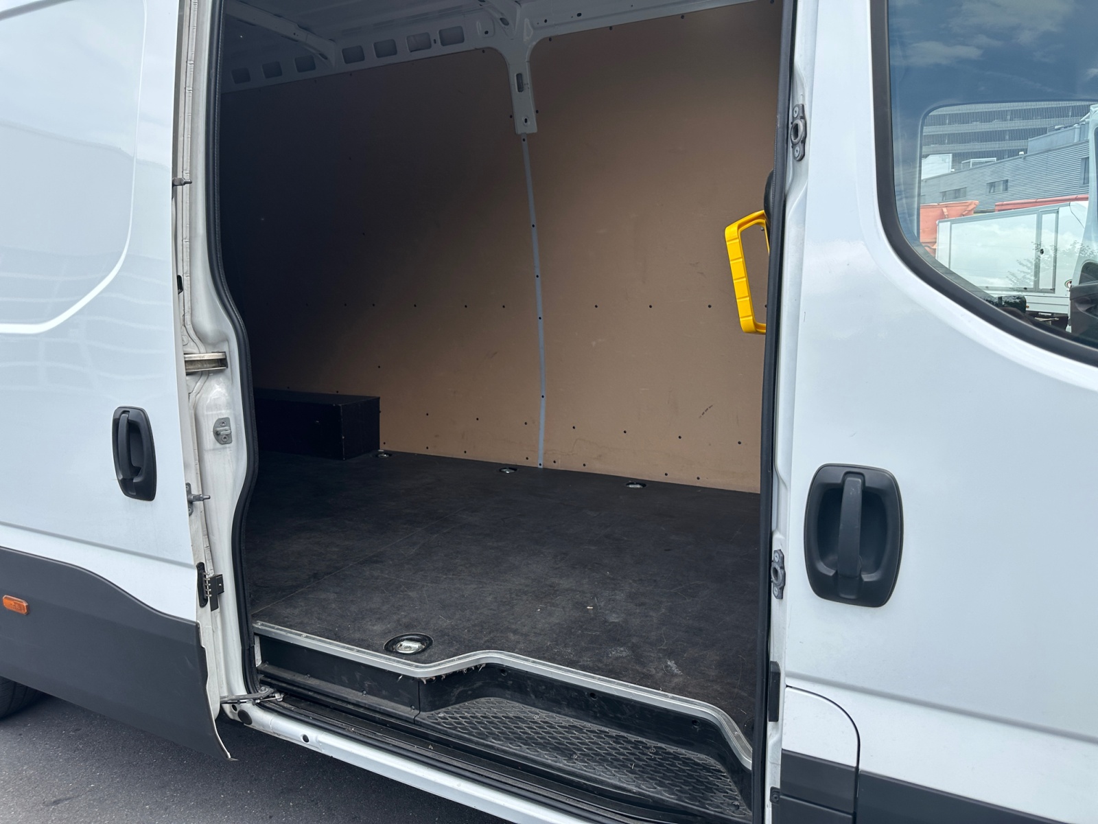 IVECO 35 S 16 A8 V-image-11