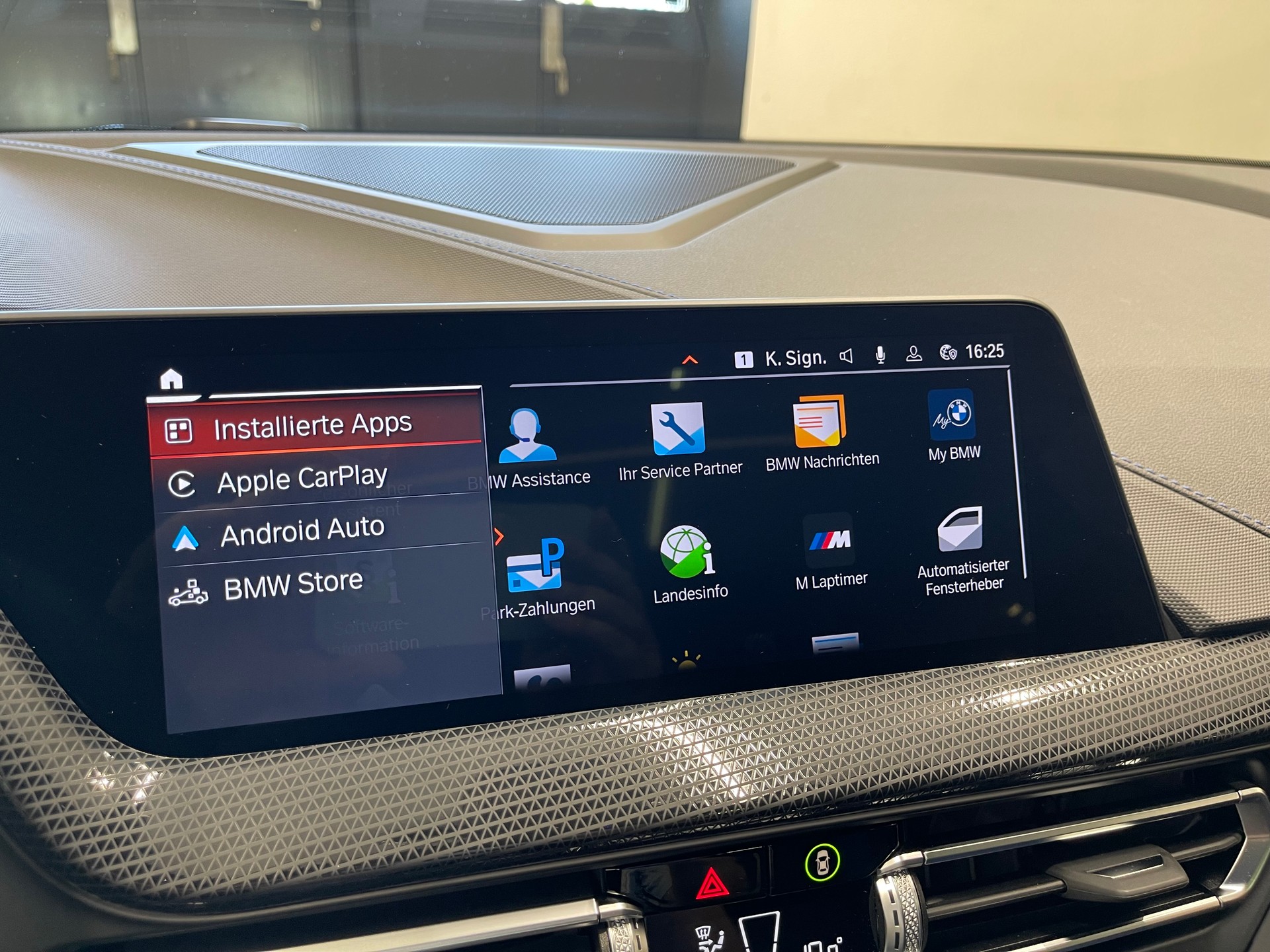 BMW M135i xDrive M Sport Pro Steptronic *4 JAHRE GARANTIE*-image-25