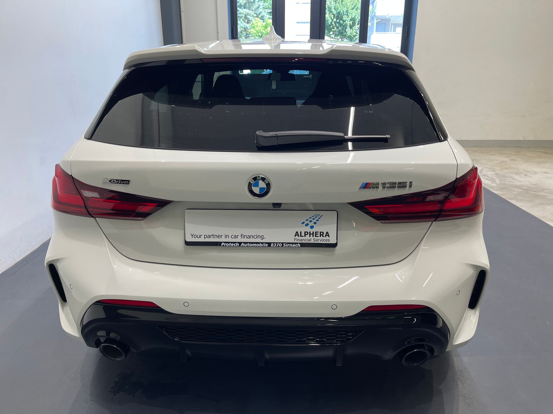 BMW M135i xDrive M Sport Pro Steptronic *4 JAHRE GARANTIE*-image-6