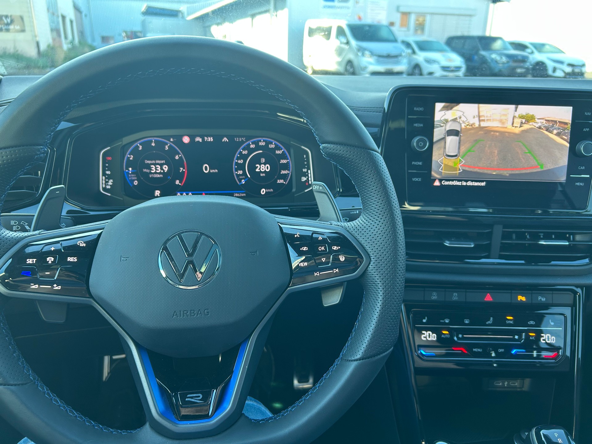 VW T-Roc 2.0 TSI R DSG 4Motion-image-8