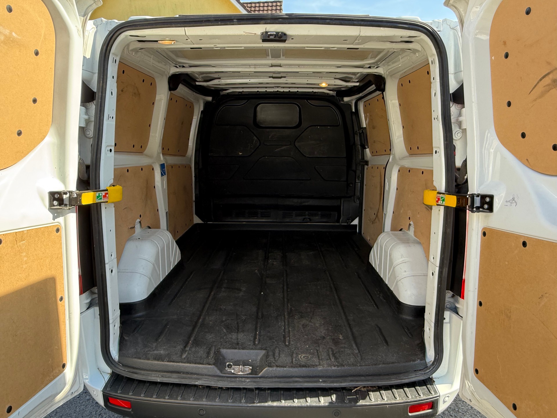 FORD Transit Custom Van 280 L1 2.0 TDCi 105 Trend-image-10