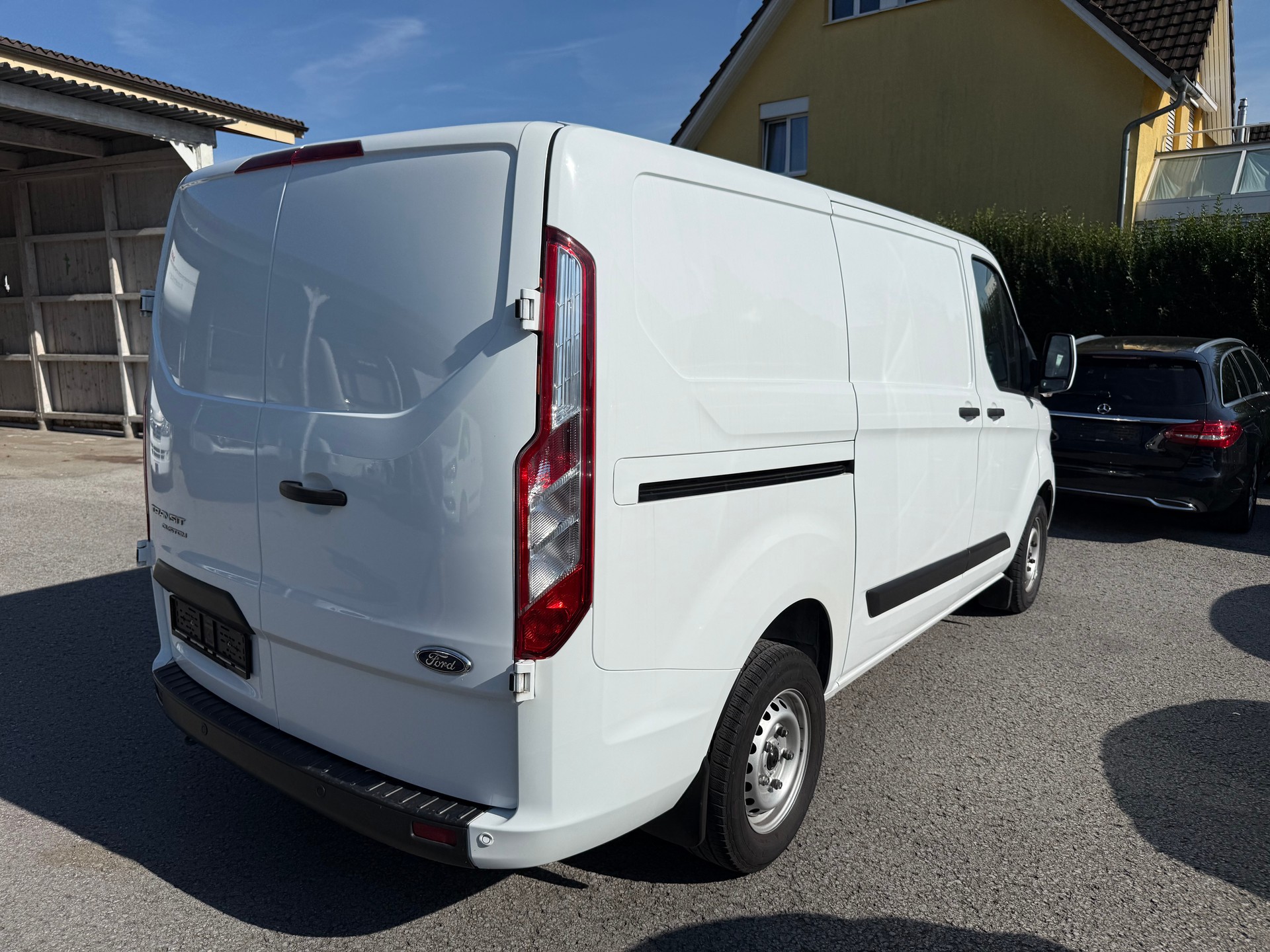 FORD Transit Custom Van 280 L1 2.0 TDCi 105 Trend-image-4