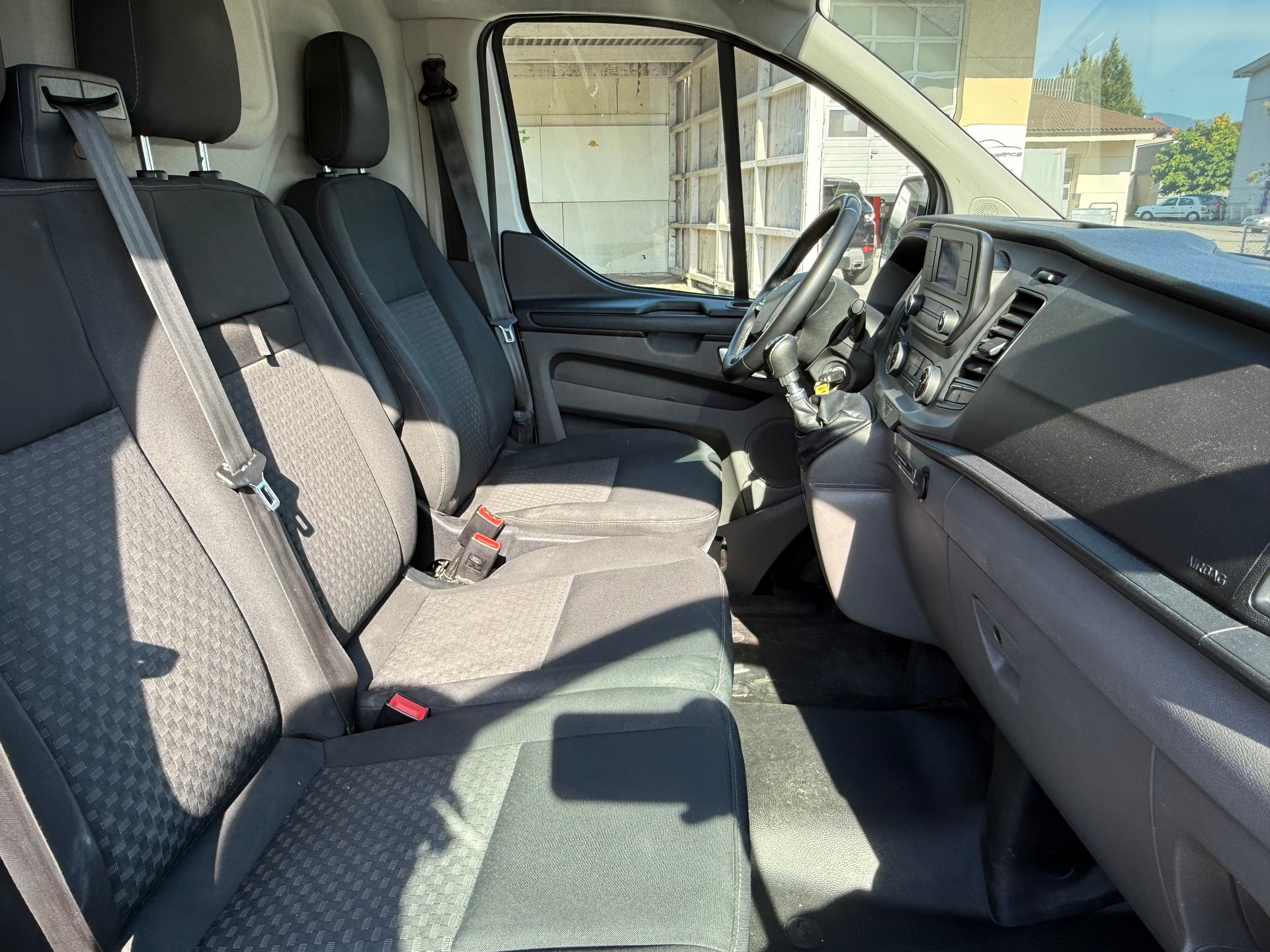 FORD Transit Custom Van 280 L1 2.0 TDCi 105 Trend-image-8
