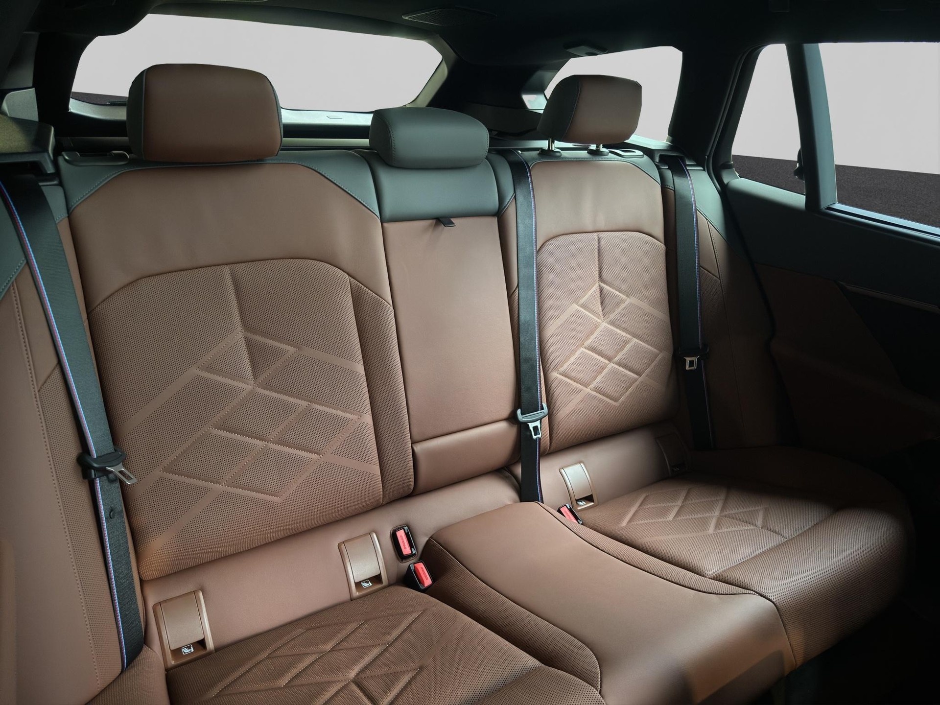 BMW 540d xDrive Touring M Sport Pro-image-16
