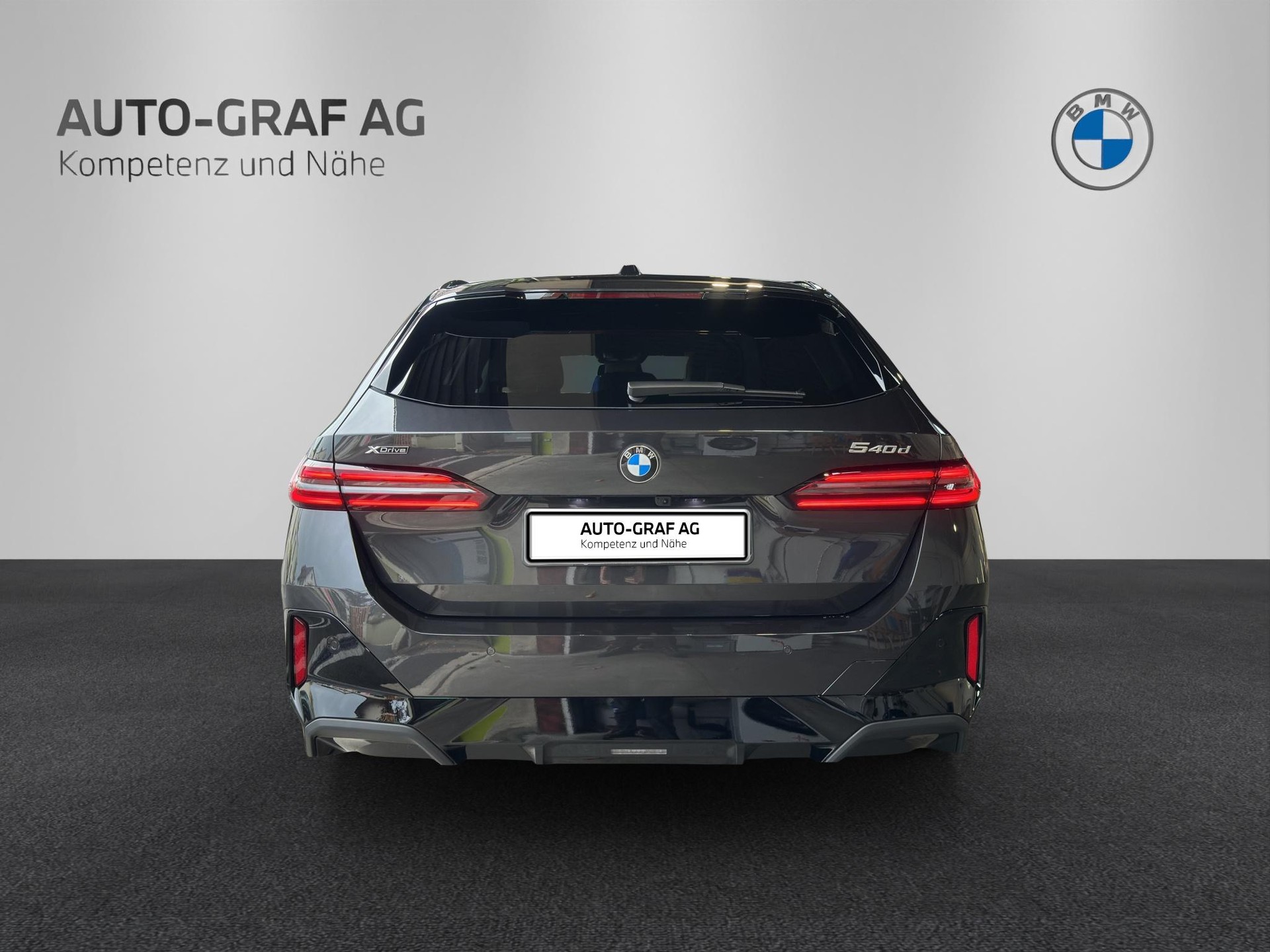 BMW 540d xDrive Touring M Sport Pro-image-3