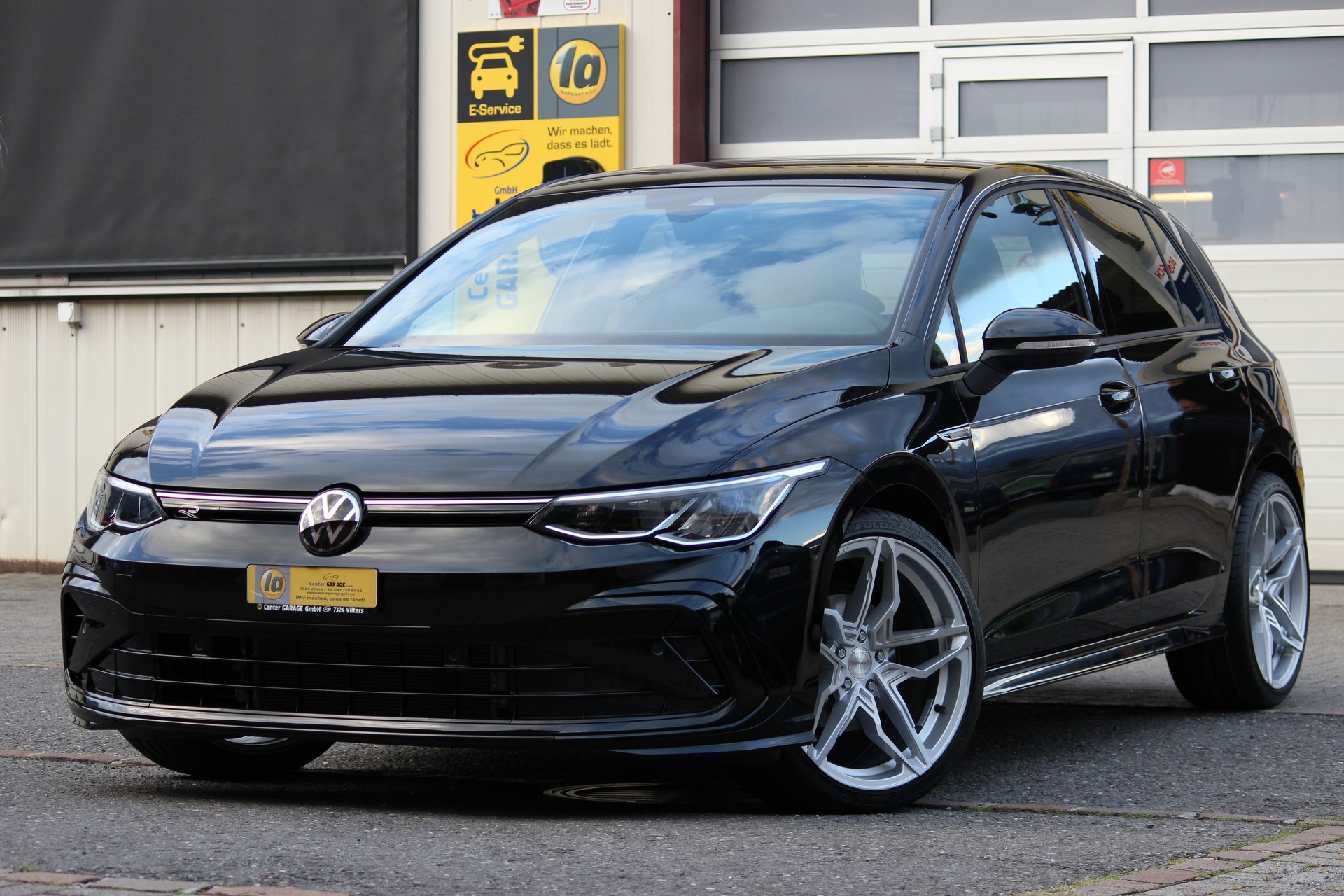 VW Golf 1.5 e TSI ACT Life R-Line DSG-showroom-element-2