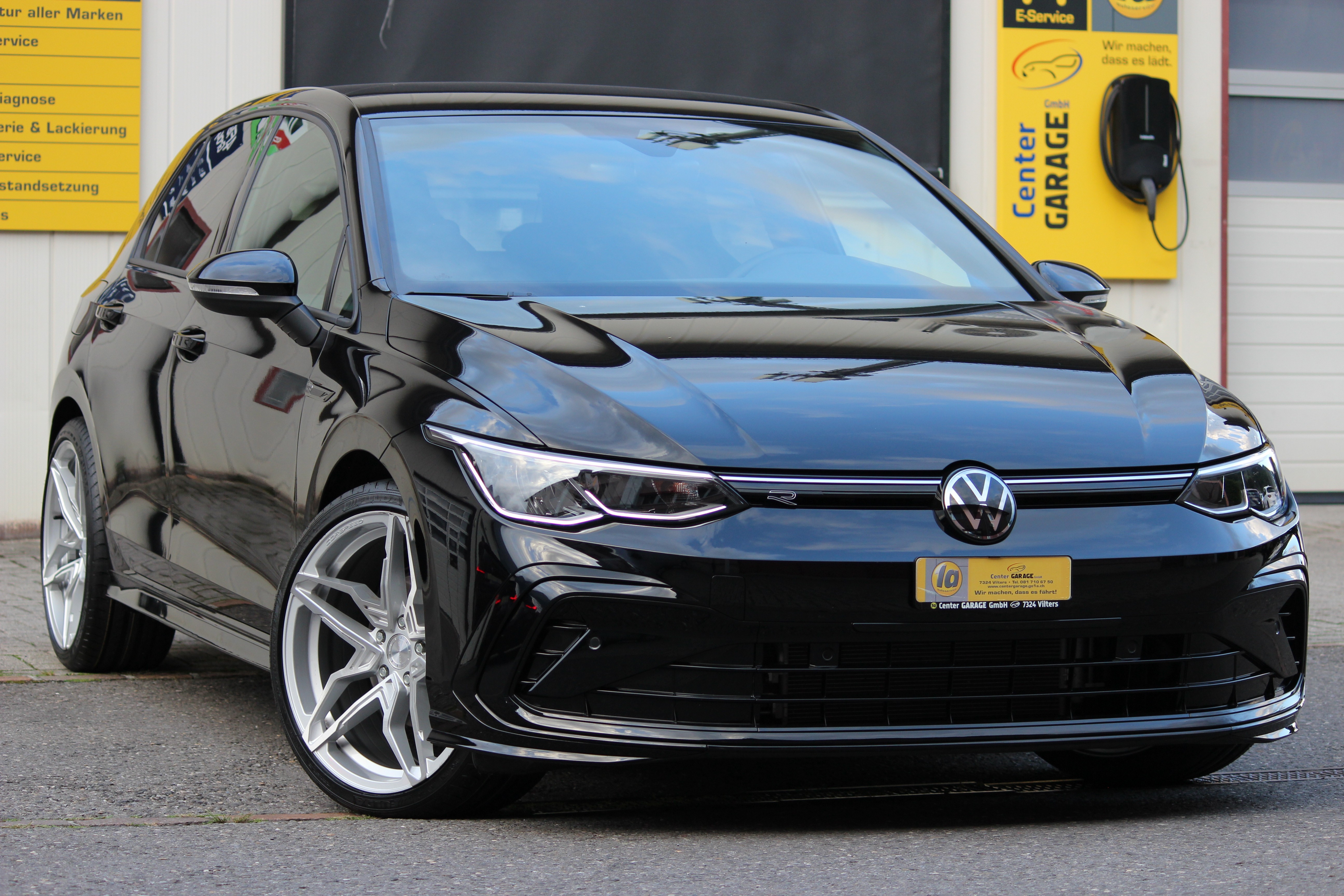 Car photo