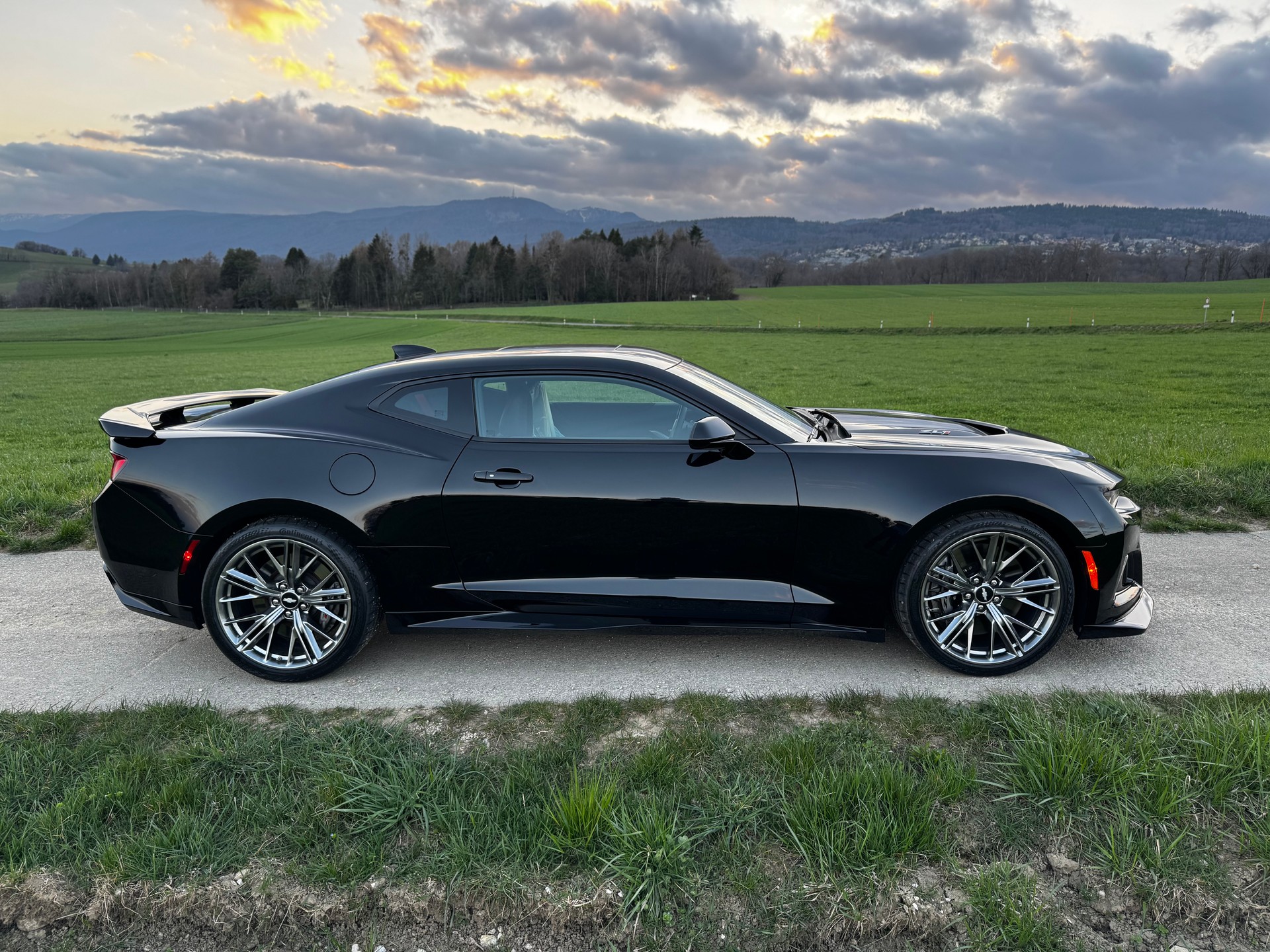 CHEVROLET ZL1-image-3
