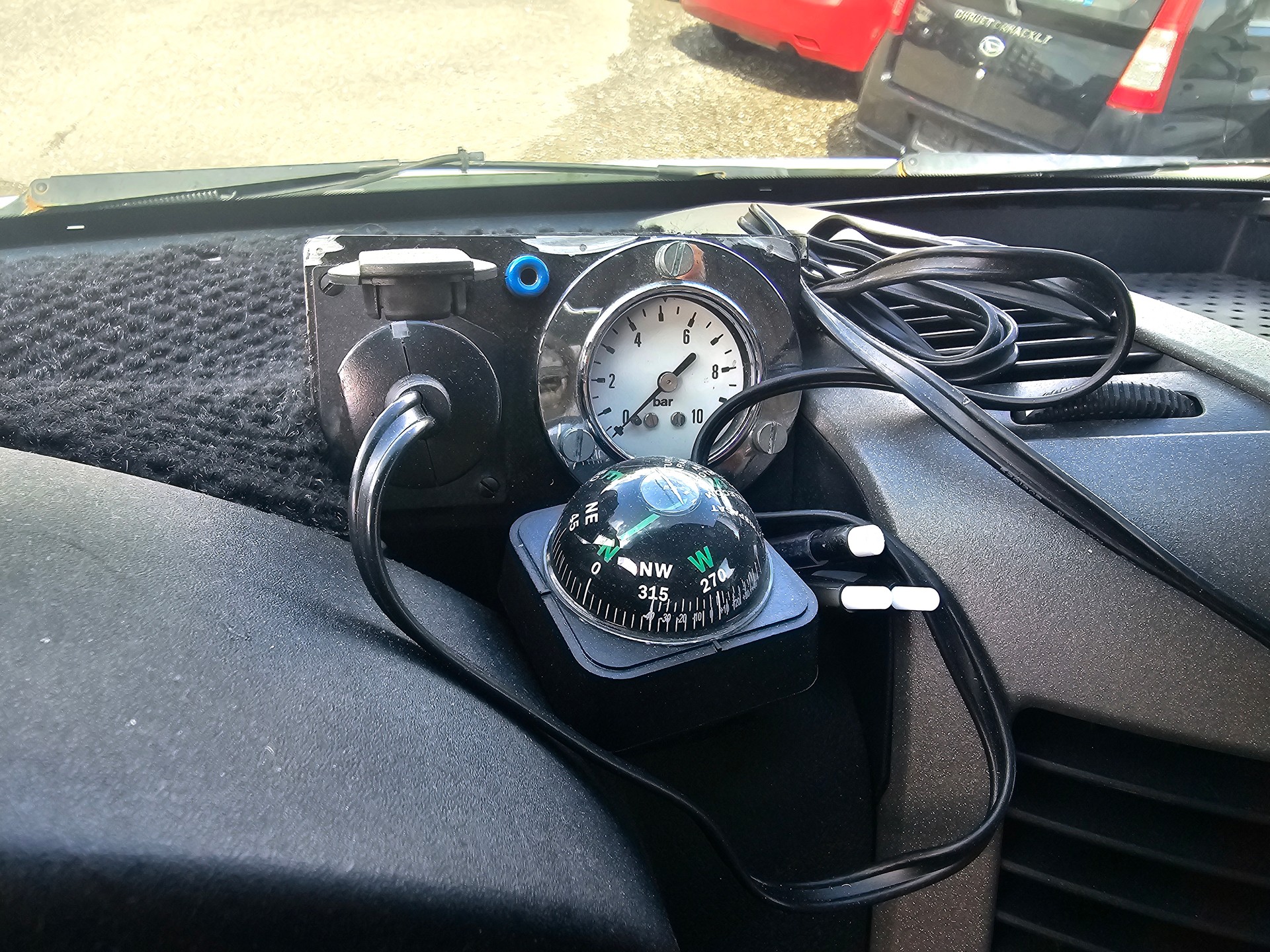MERCEDES-BENZ 311-image-13