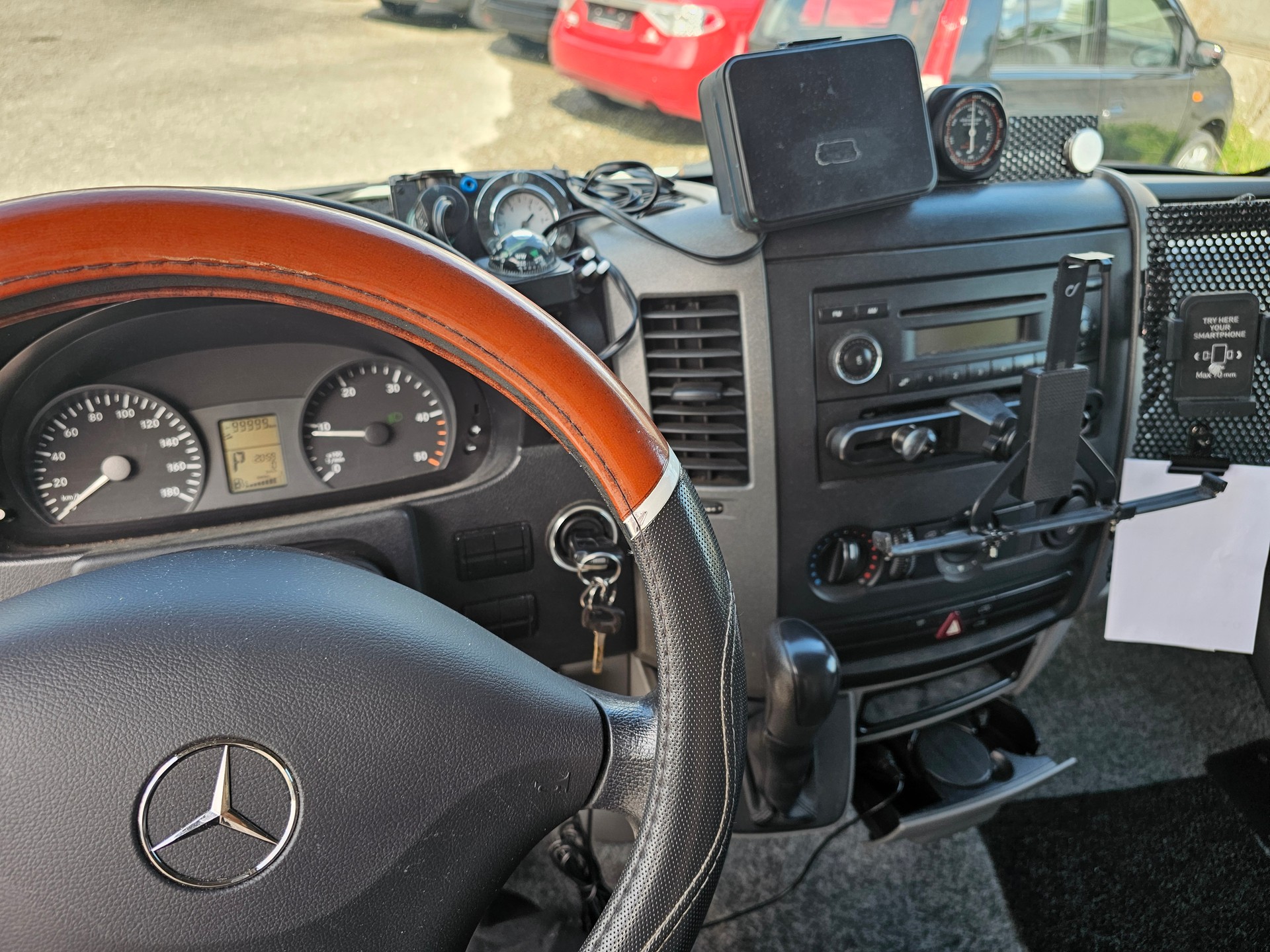 MERCEDES-BENZ 311-image-15