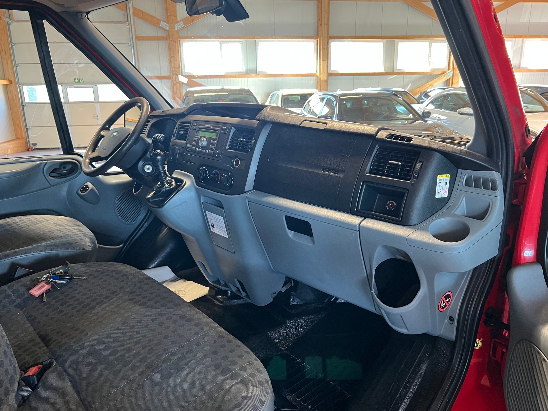 FORD Transit 2.4 TDCi 350 M 4x4-image-13