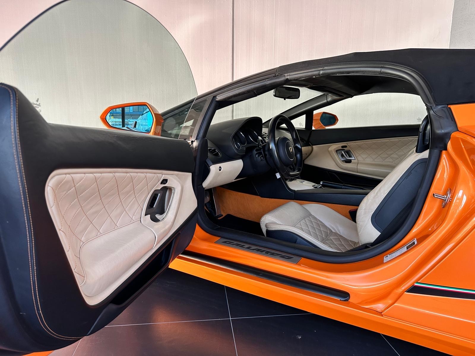 LAMBORGHINI Gallardo LP560-4 Spyder E-Gear-image-12