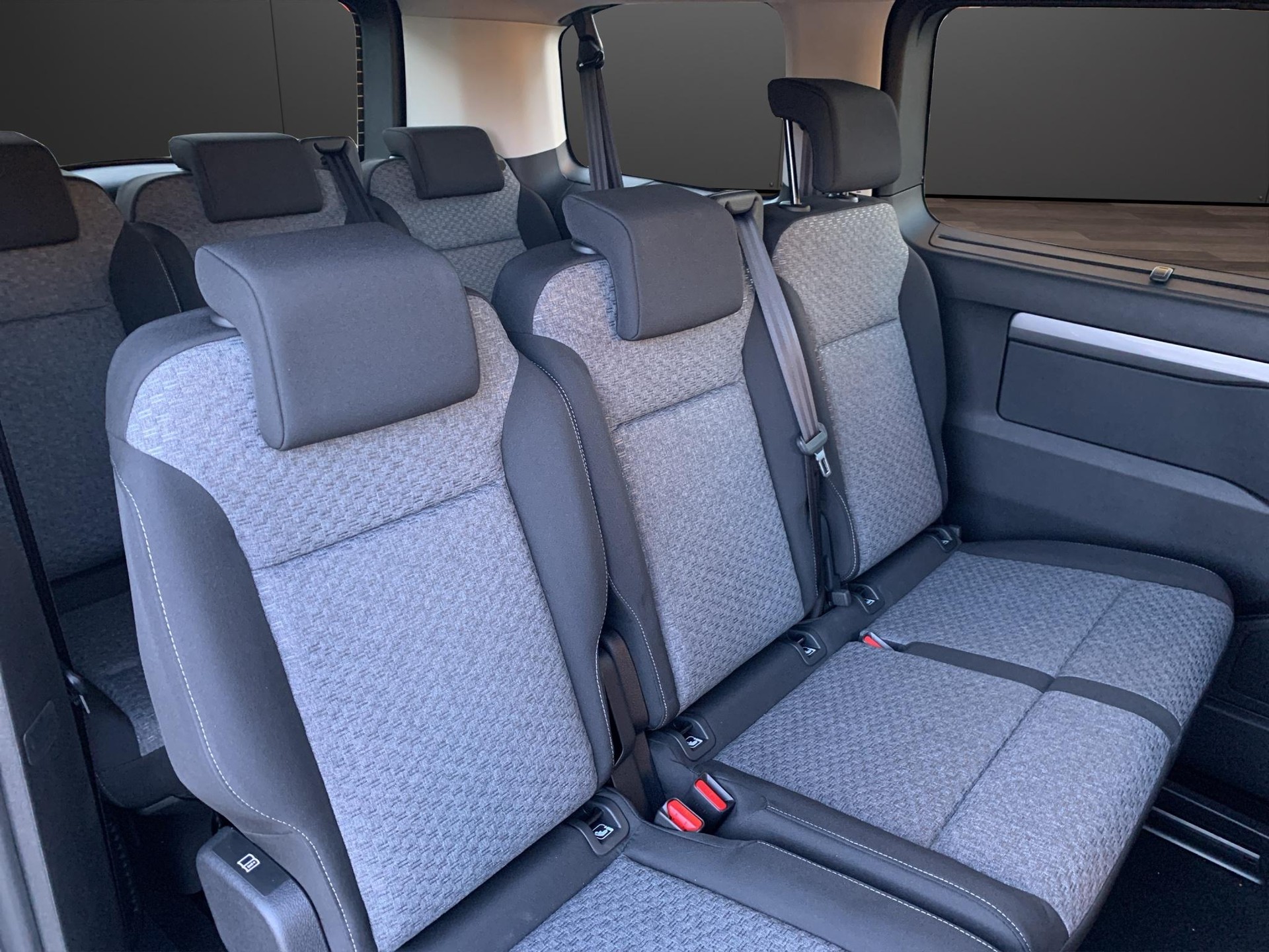 CITROEN Spacetourer M 2.0 BlueHDi 180 You S/S-image-12
