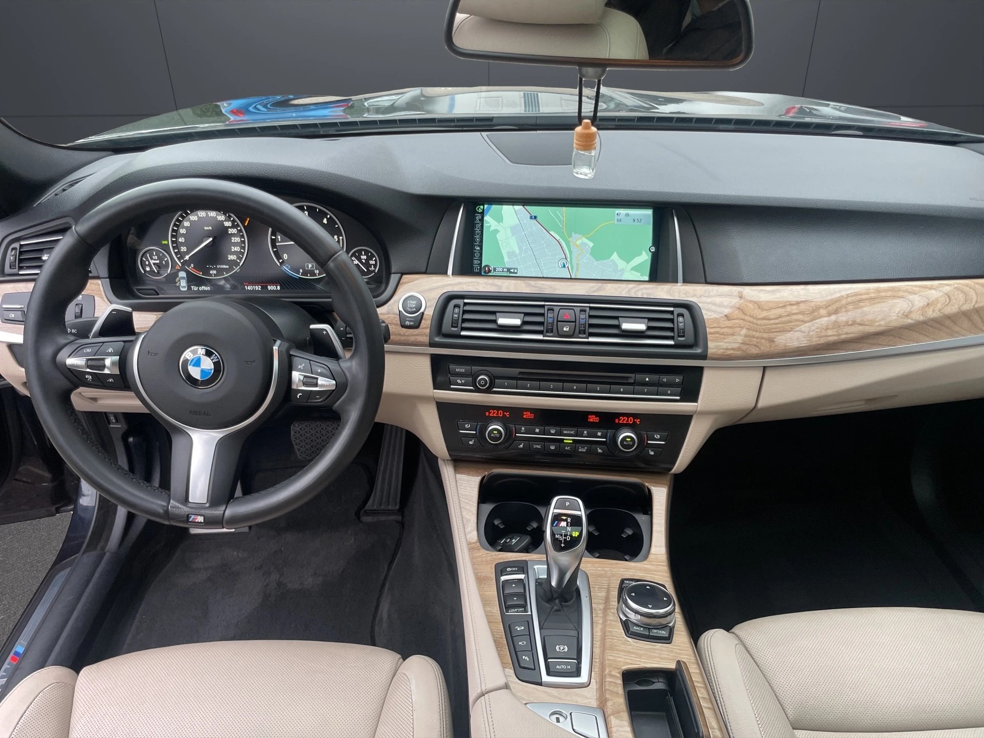 BMW M550d xDrive Steptronic-image-8