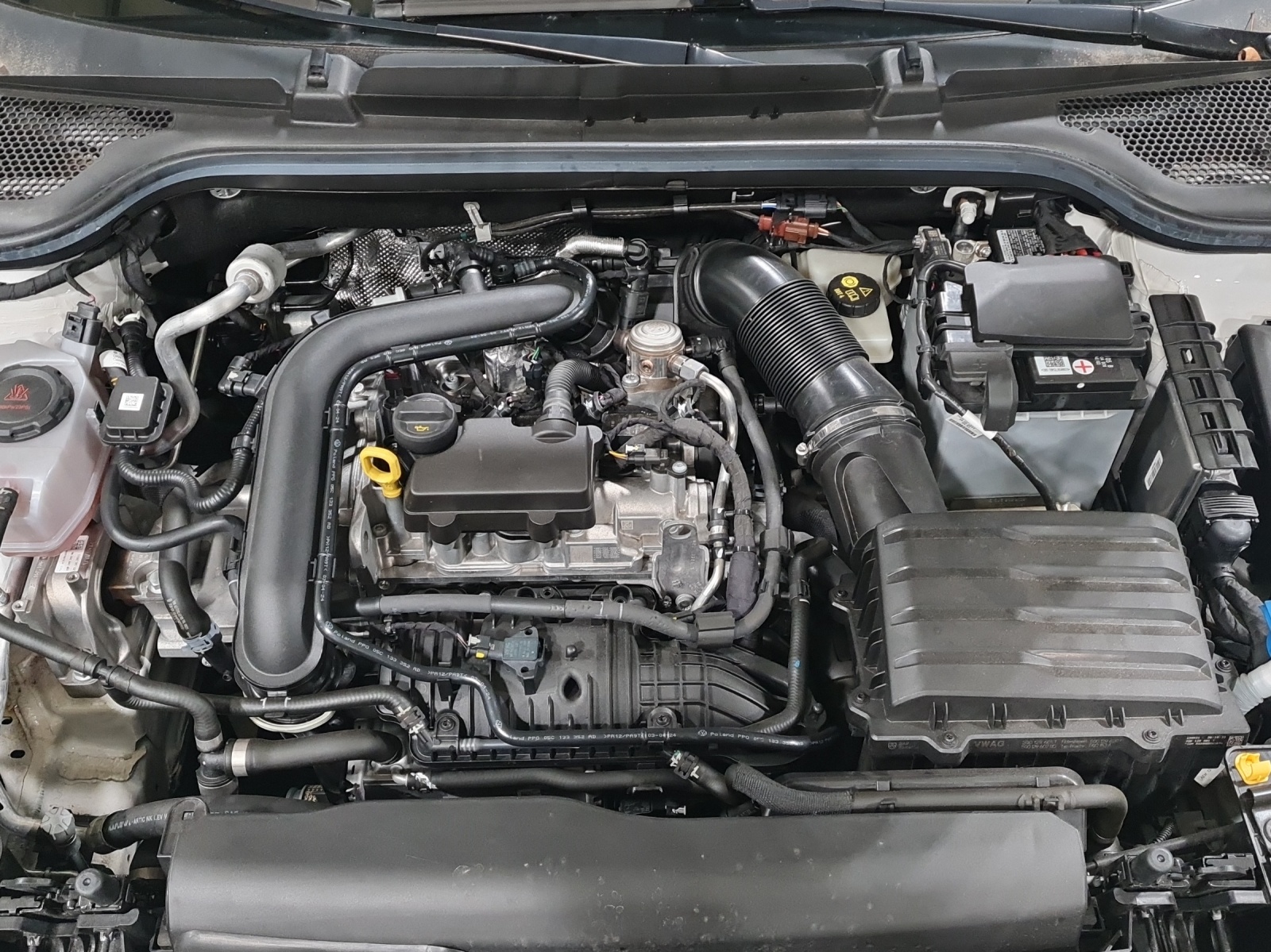 SKODA Kamiq 1.0 TSI Ambition DSG-image-14