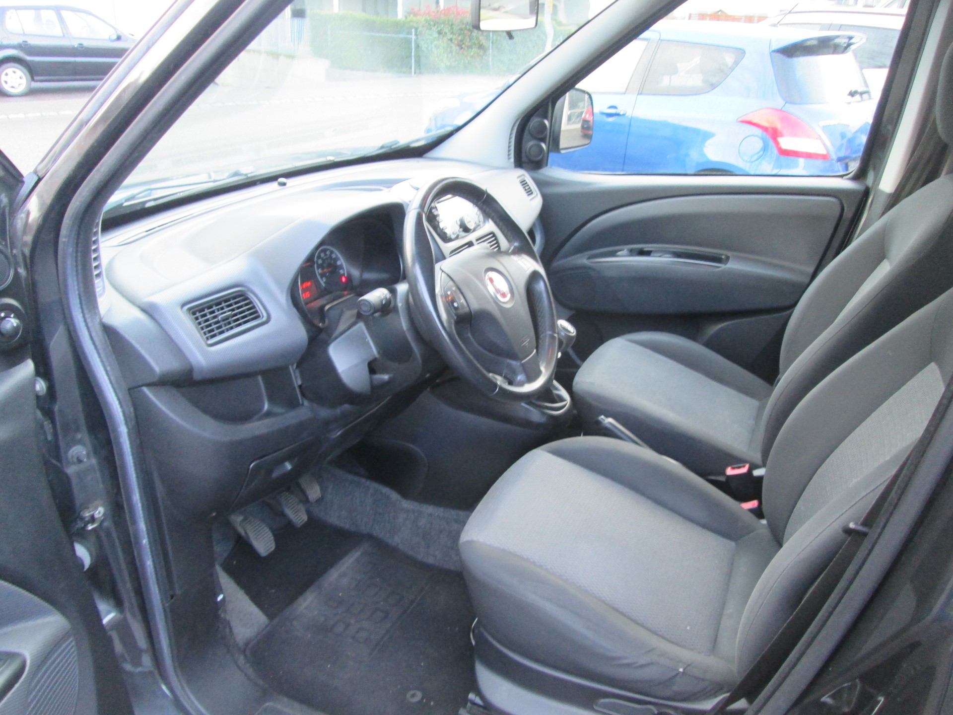 FIAT Doblò 1.4 T-jet-image-7
