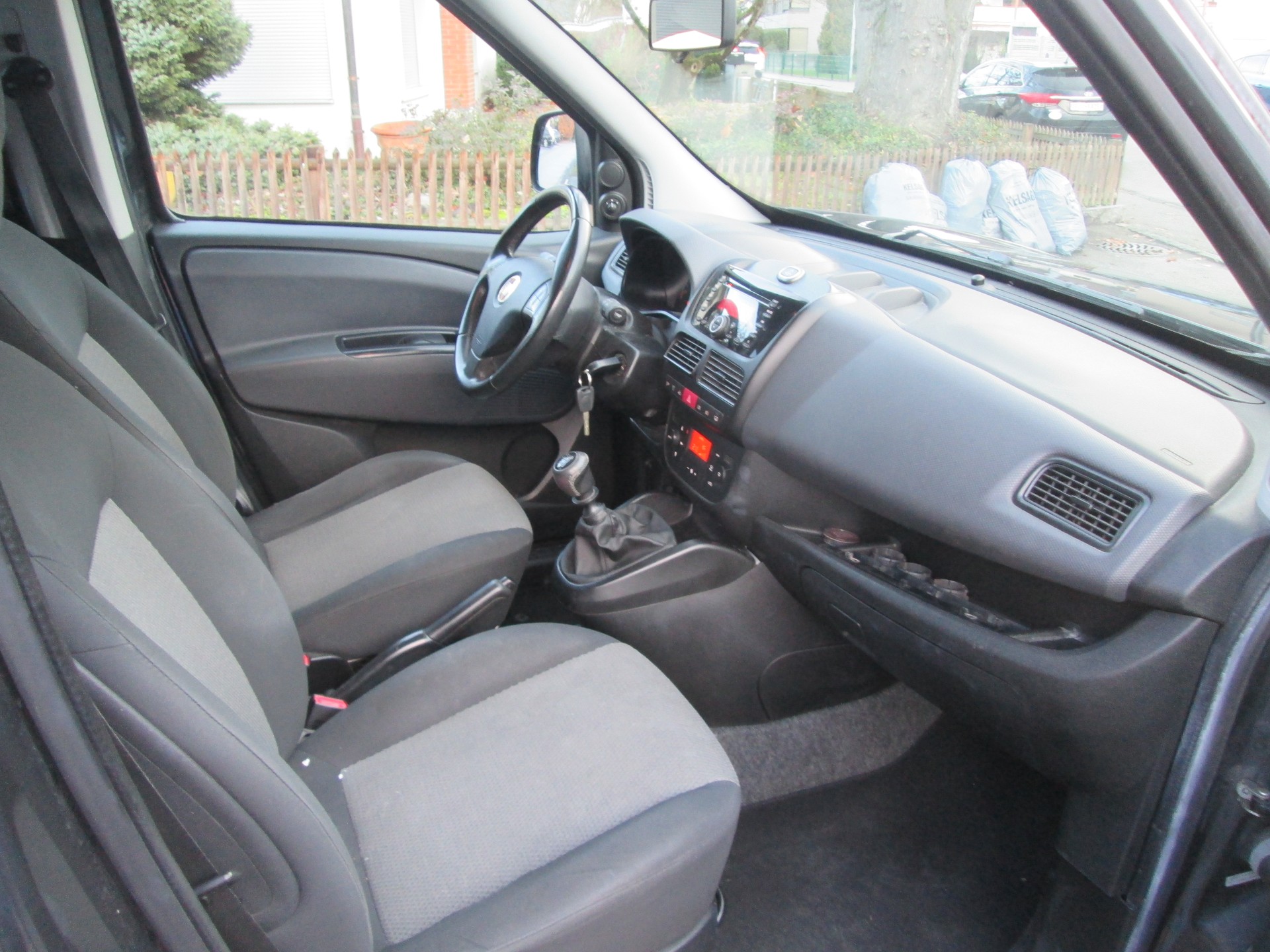 FIAT Doblò 1.4 T-jet-image-11