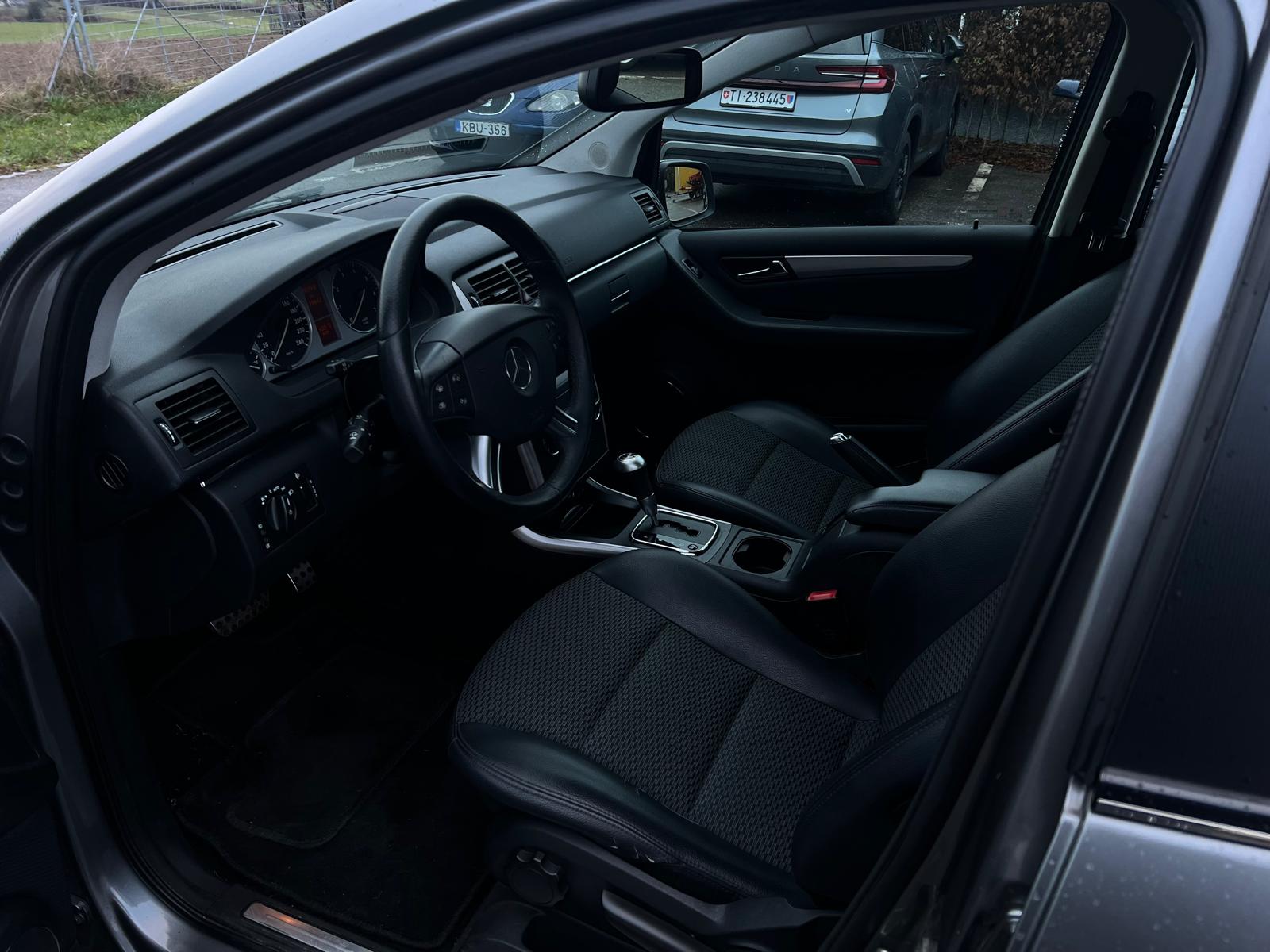 MERCEDES-BENZ B 180 (170) Autotronic-image-8