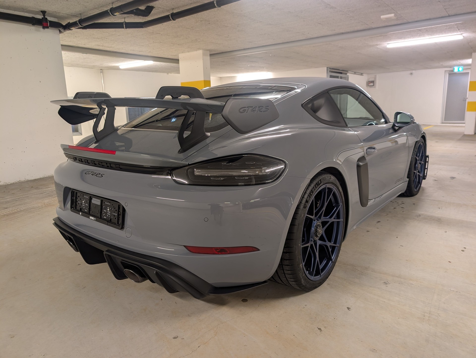 PORSCHE 718 Cayman GT4 RS PDK-image-9