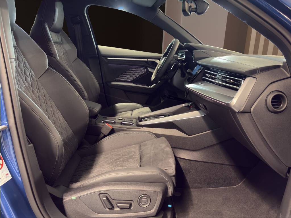 AUDI A3 Sportback TFSI 110 kW S line Attraction S tronic-image-7
