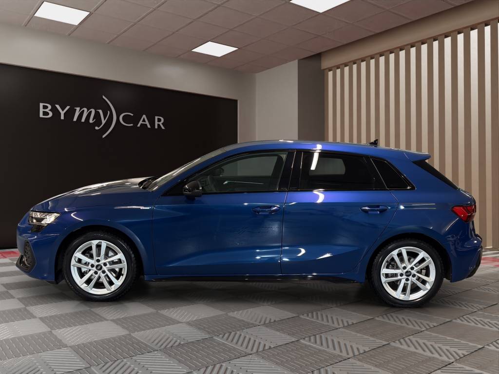 AUDI A3 Sportback TFSI 110 kW S line Attraction S tronic-image-3