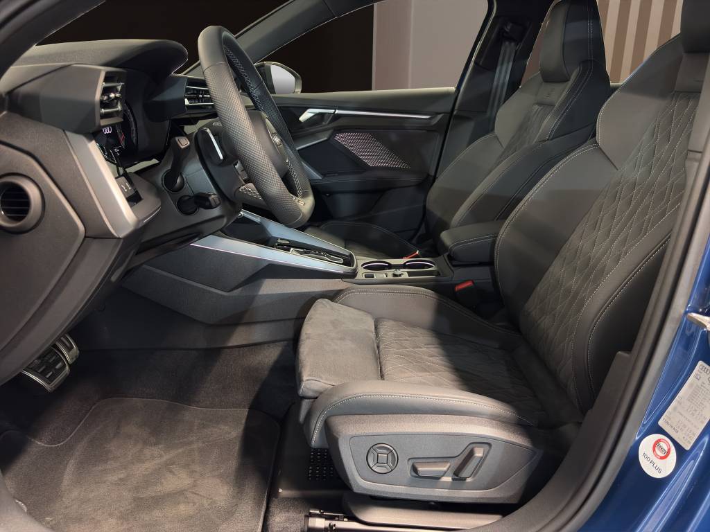 AUDI A3 Sportback TFSI 110 kW S line Attraction S tronic-image-6
