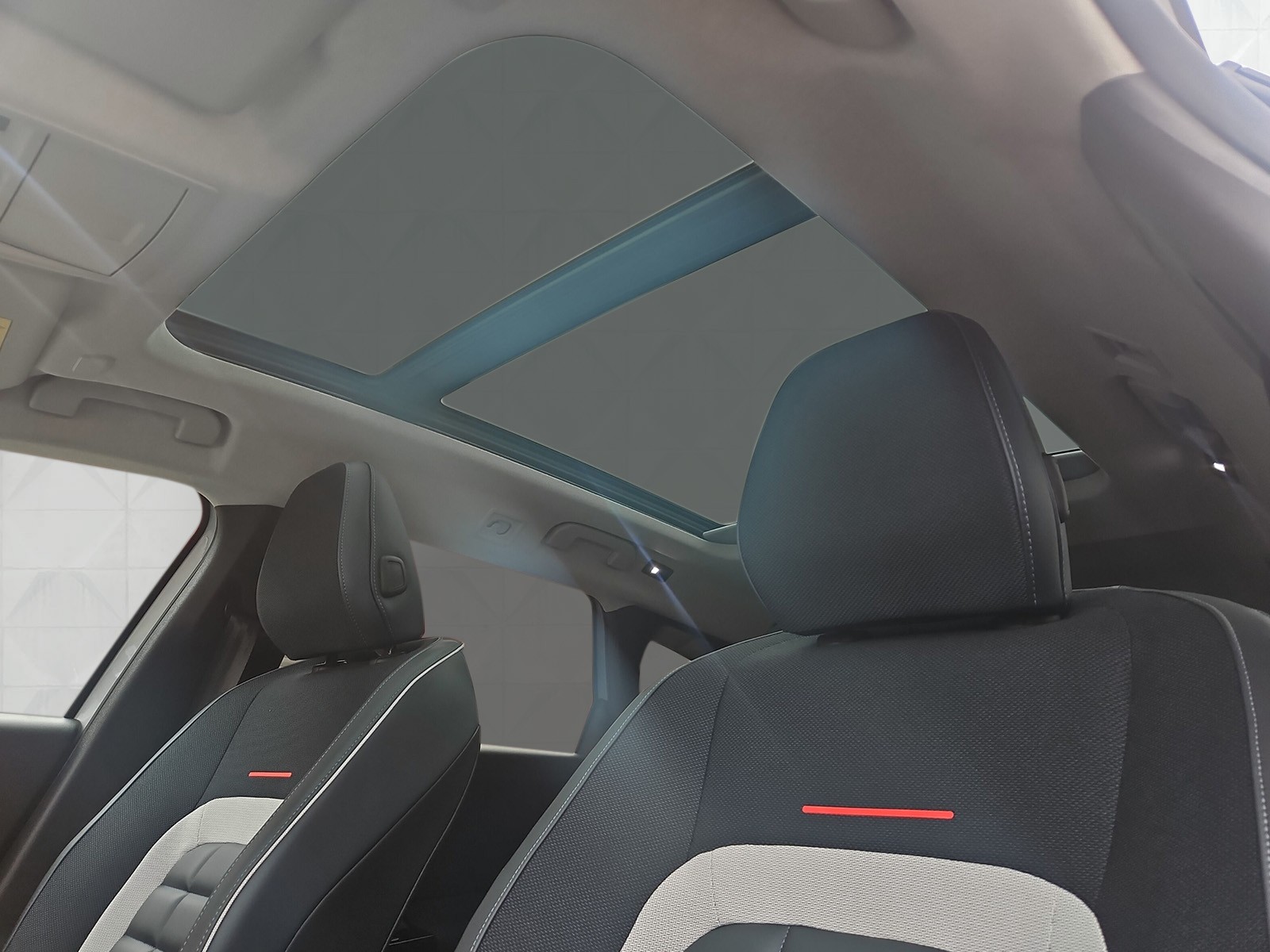 CITROEN C5 Aircross 1.2 HEV Max Automat-image-11