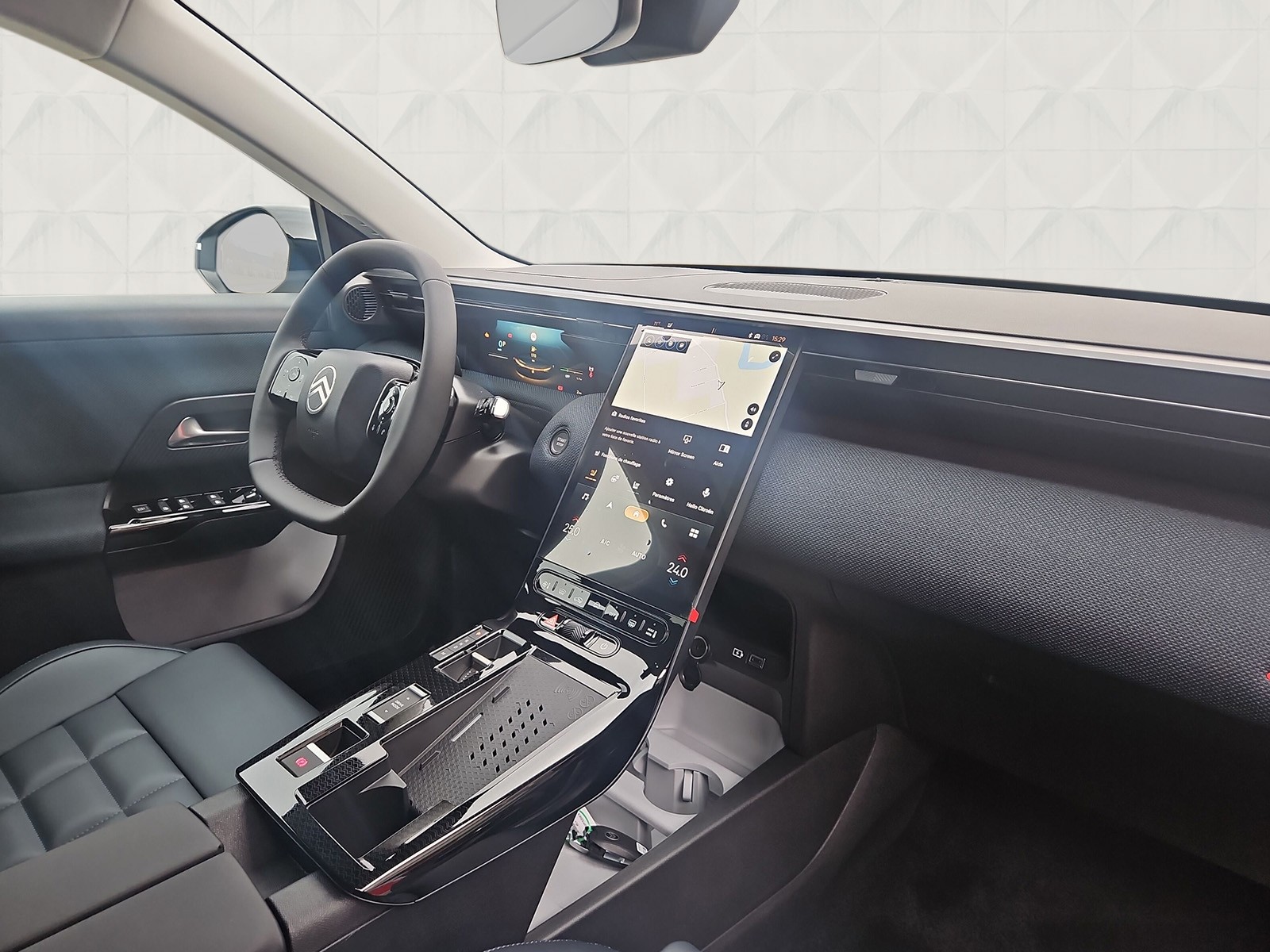 CITROEN C5 Aircross 1.2 HEV Max Automat-image-9