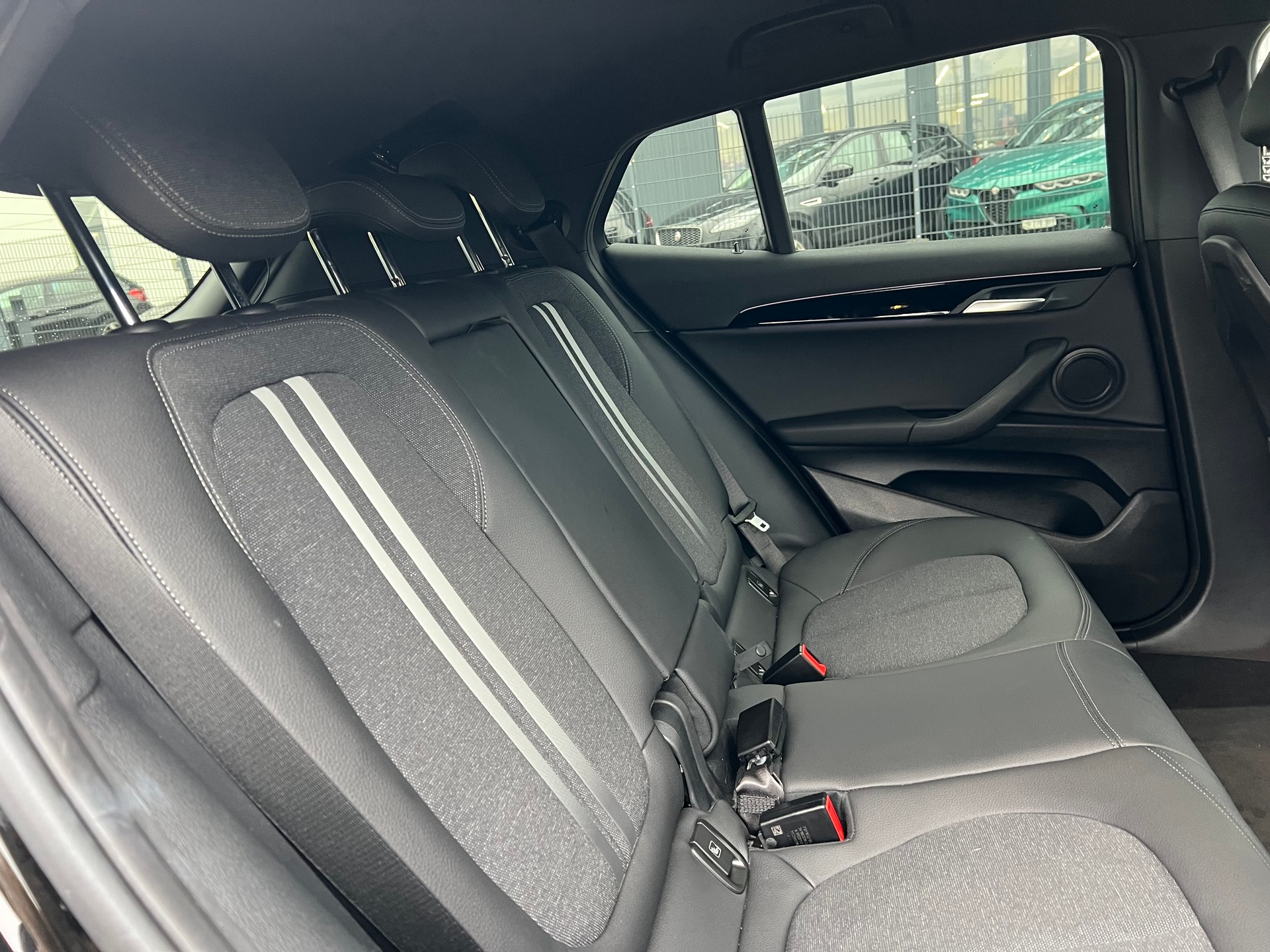 BMW X2 xDrive 25e M Sport Steptronic-image-27