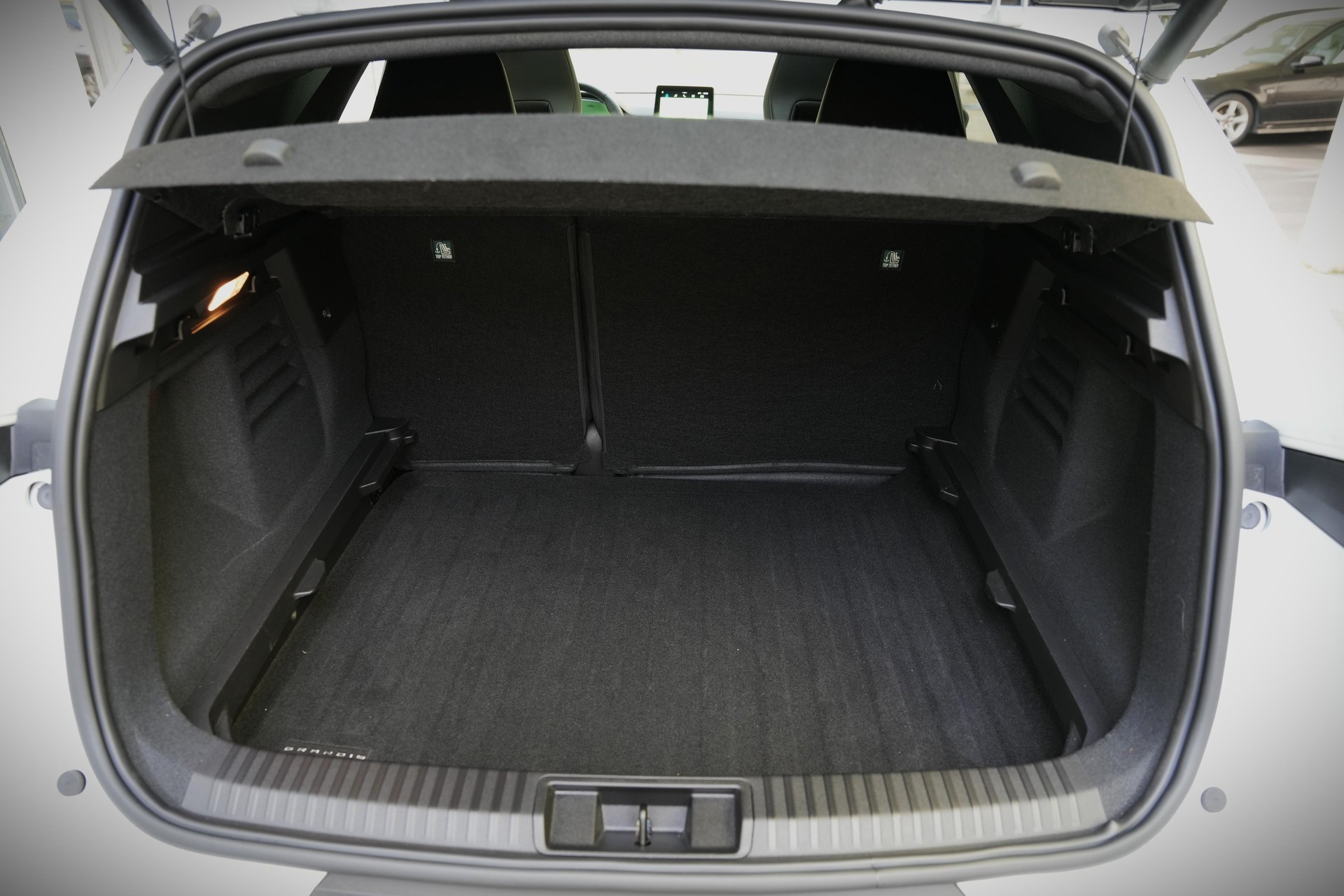 MITSUBISHI Grandis 1.8 HEV Instyle-image-7