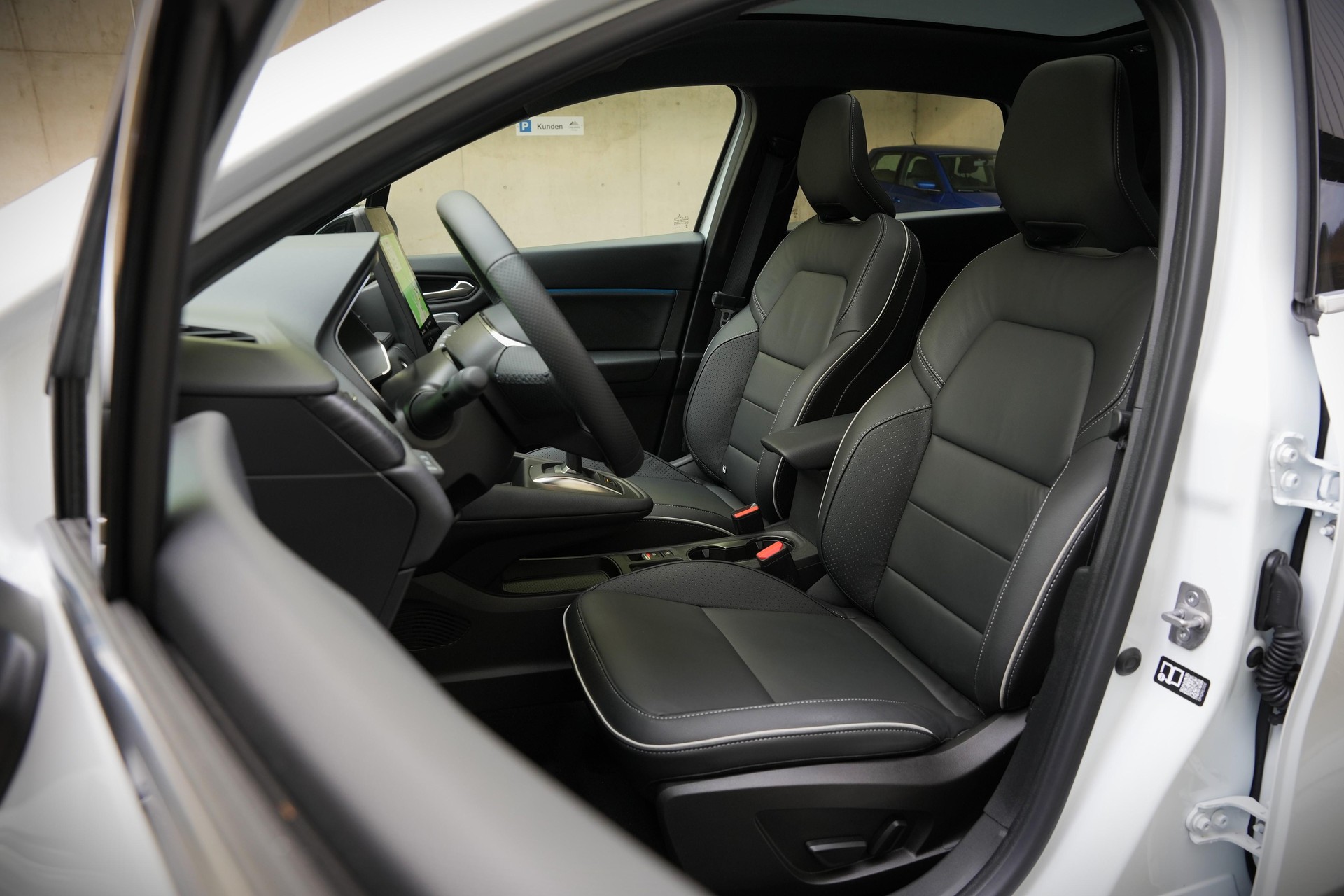 MITSUBISHI Grandis 1.8 HEV Instyle-image-4