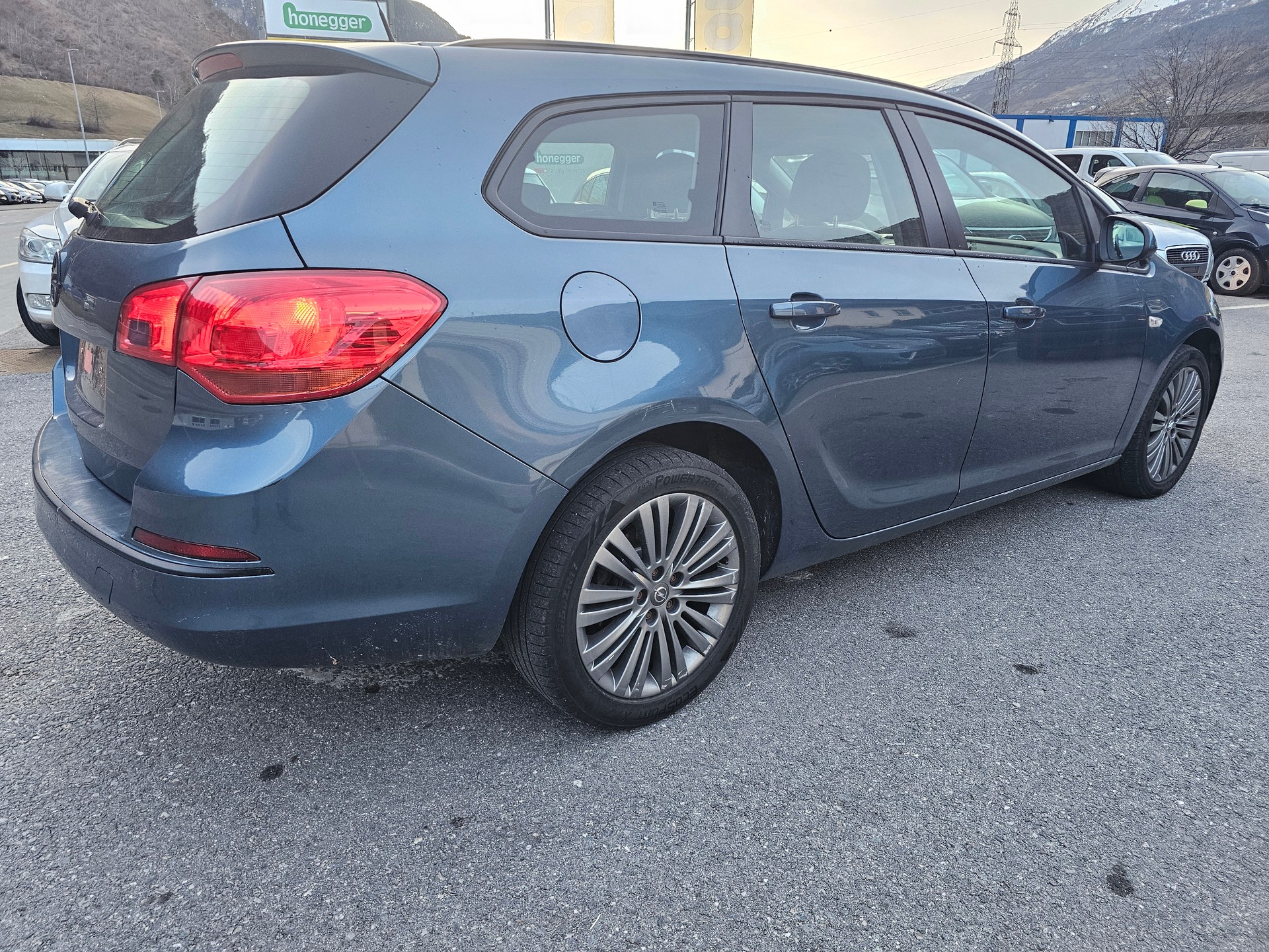 OPEL Astra SportsTourer 1.4i 16V Turbo Automatic-image-5