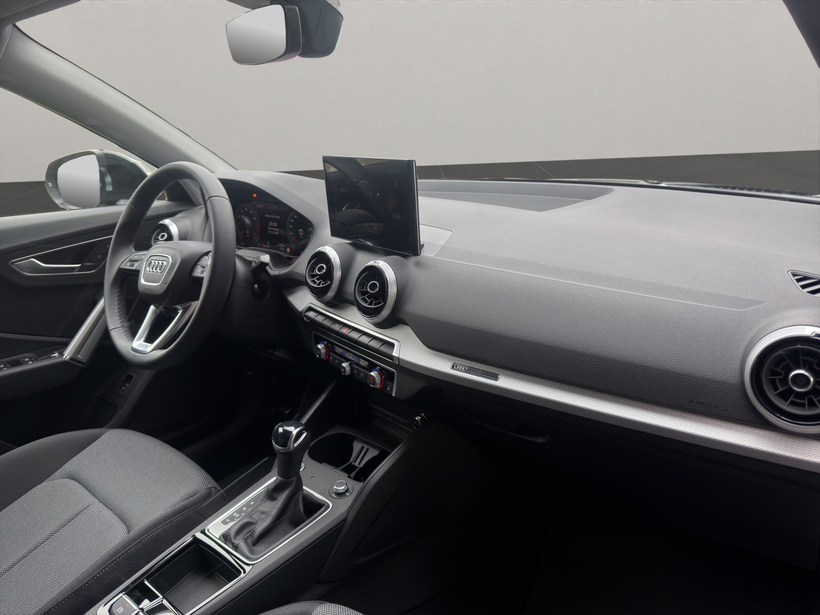 AUDI Q2 1.5 35 TFSI S Line S-Tronic-image-8