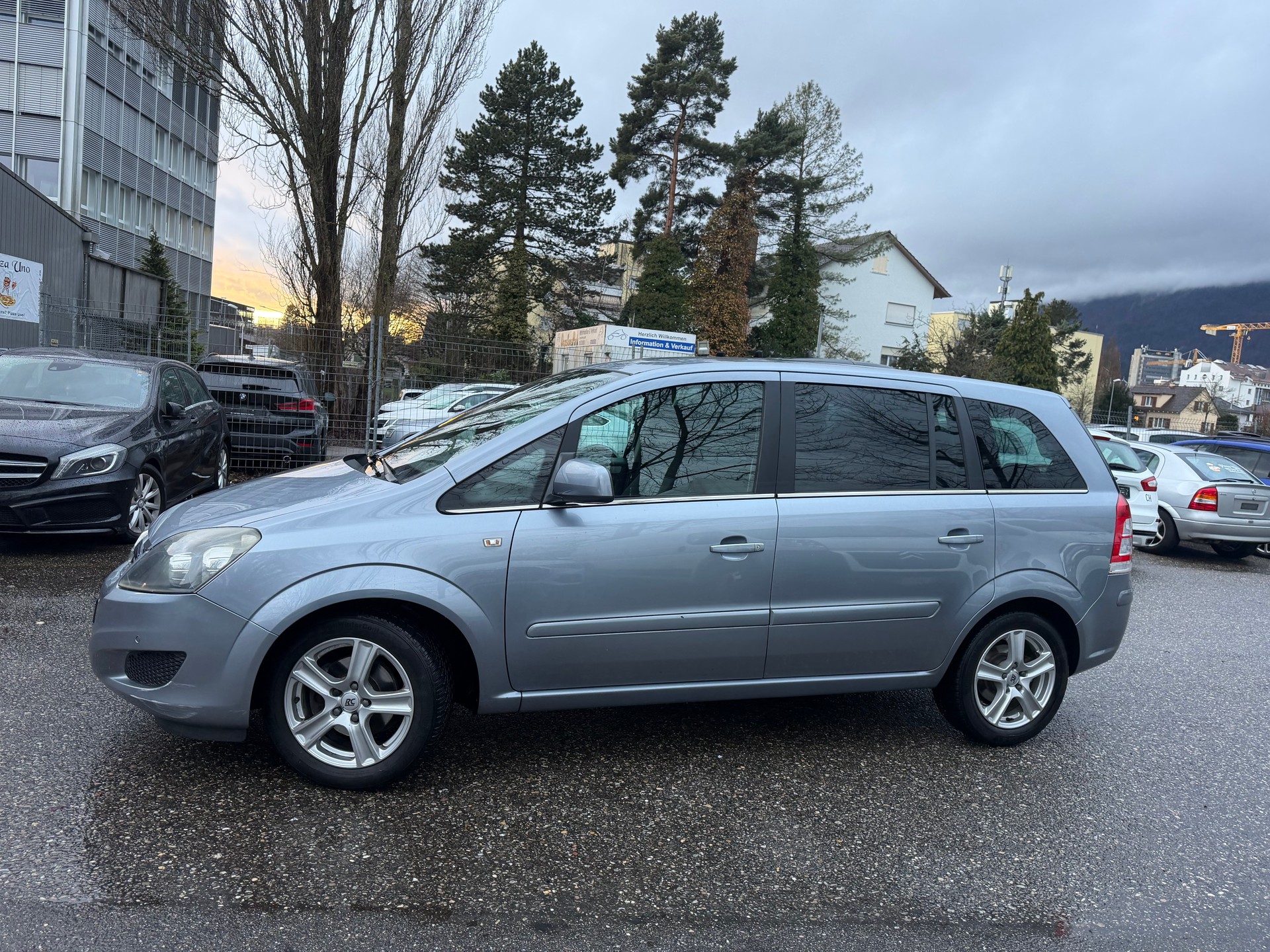 OPEL Zafira 1.8i 16V Anniversary Edition * 07x Sitze * Klimaanlage * Tempomat * PDC V&H * Frisch Ab MFK-image-8