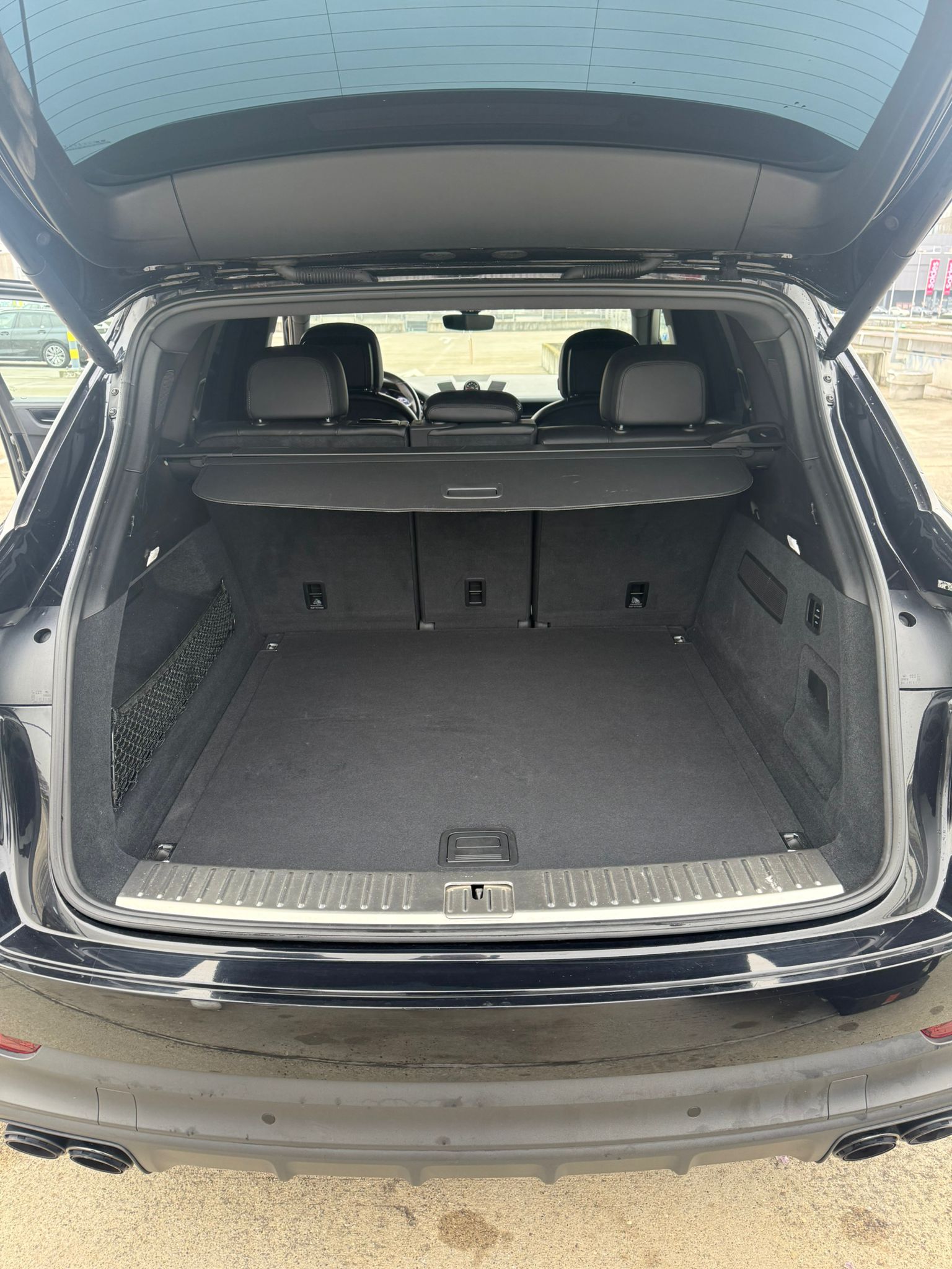 PORSCHE Cayenne-image-5