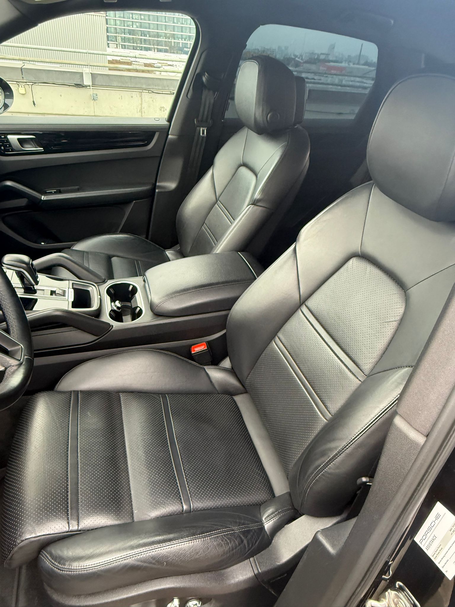 PORSCHE Cayenne-image-6
