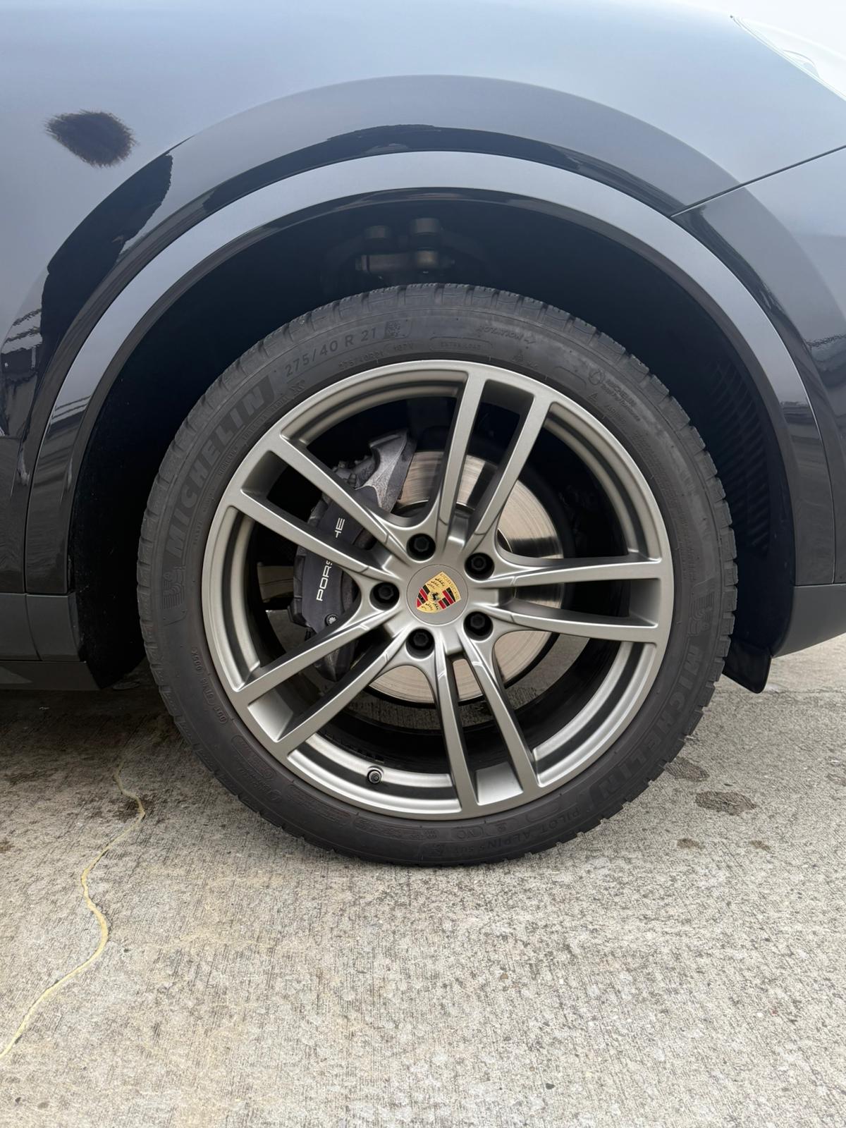 PORSCHE Cayenne-image-4