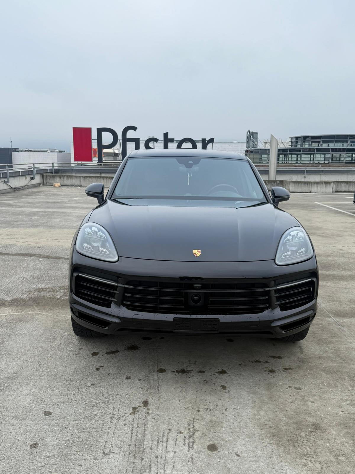 PORSCHE Cayenne-image-1