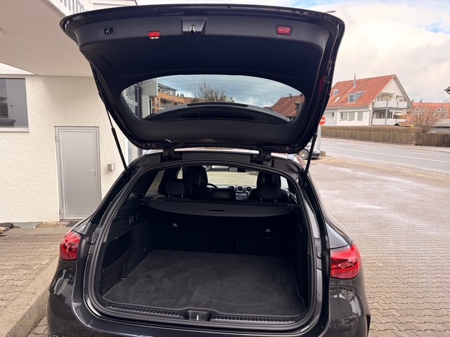 MERCEDES-BENZ GLC 220 d 4Matic AMG Line 9G-Tronic-image-6