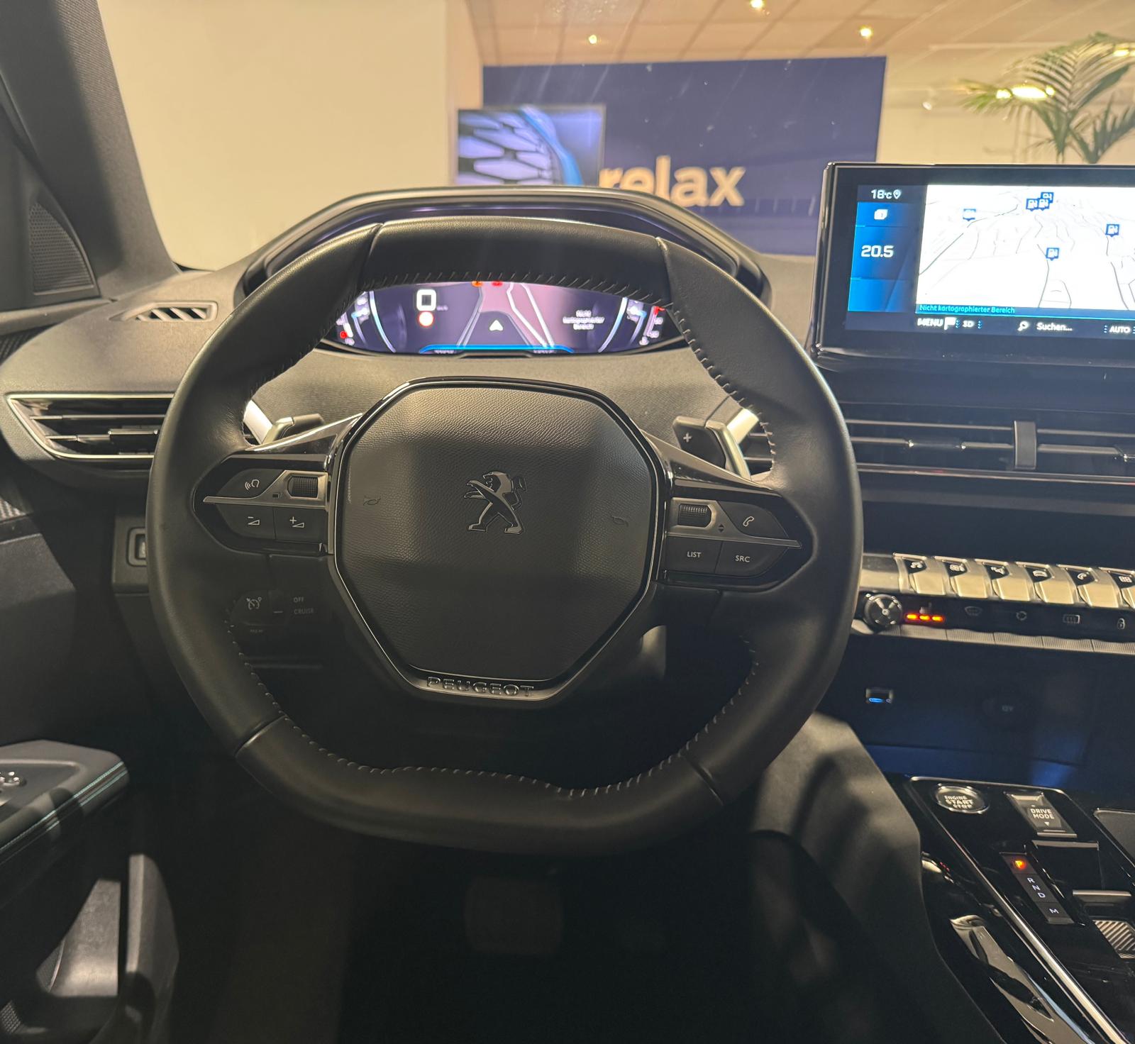 PEUGEOT 5008 1.5 BlueHDi Allure Pack-image-12
