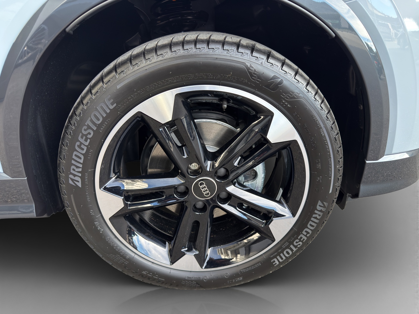 AUDI Q2 35 TFSI S line S-tronic-image-13