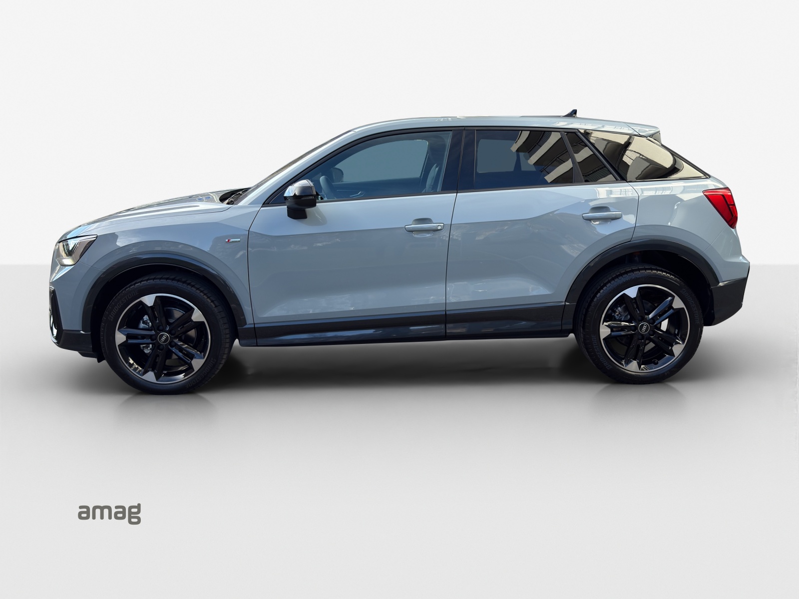 AUDI Q2 35 TFSI S line S-tronic-image-1