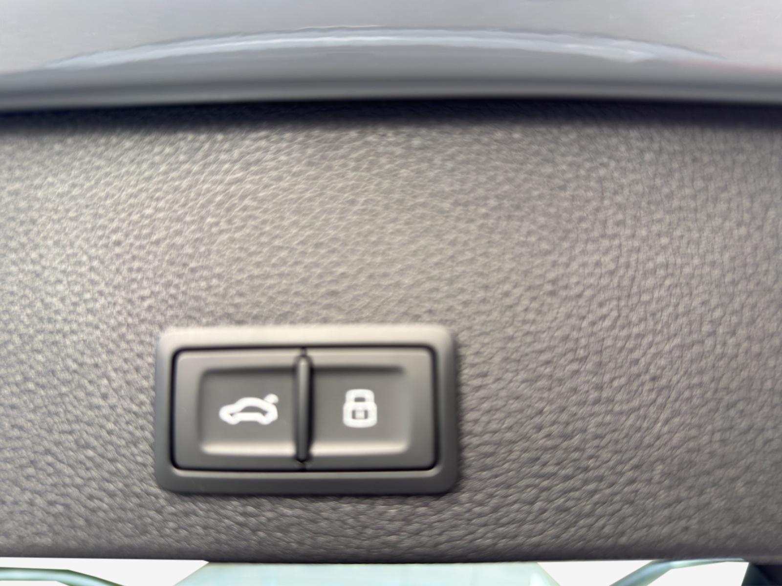 AUDI Q2 35 TFSI S line S-tronic-image-14